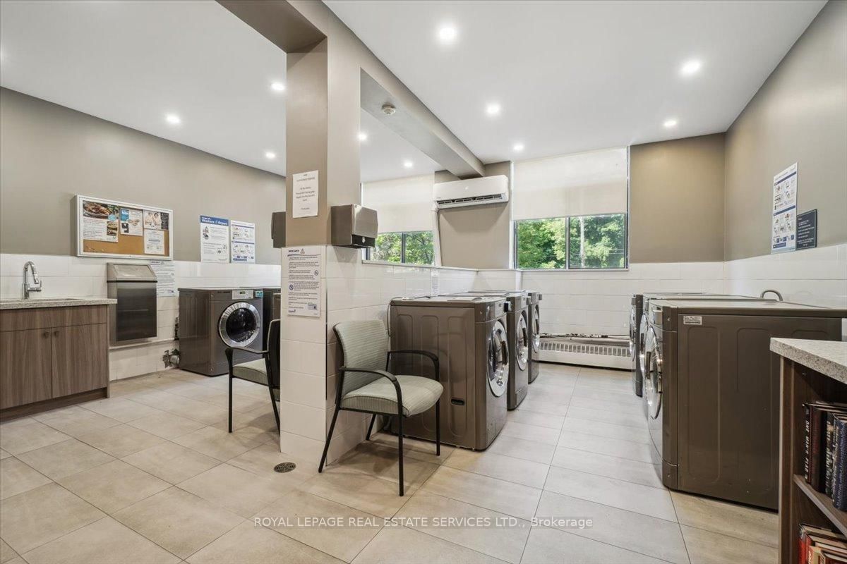 62 Park Avenue, Unit 102 - Photo 14