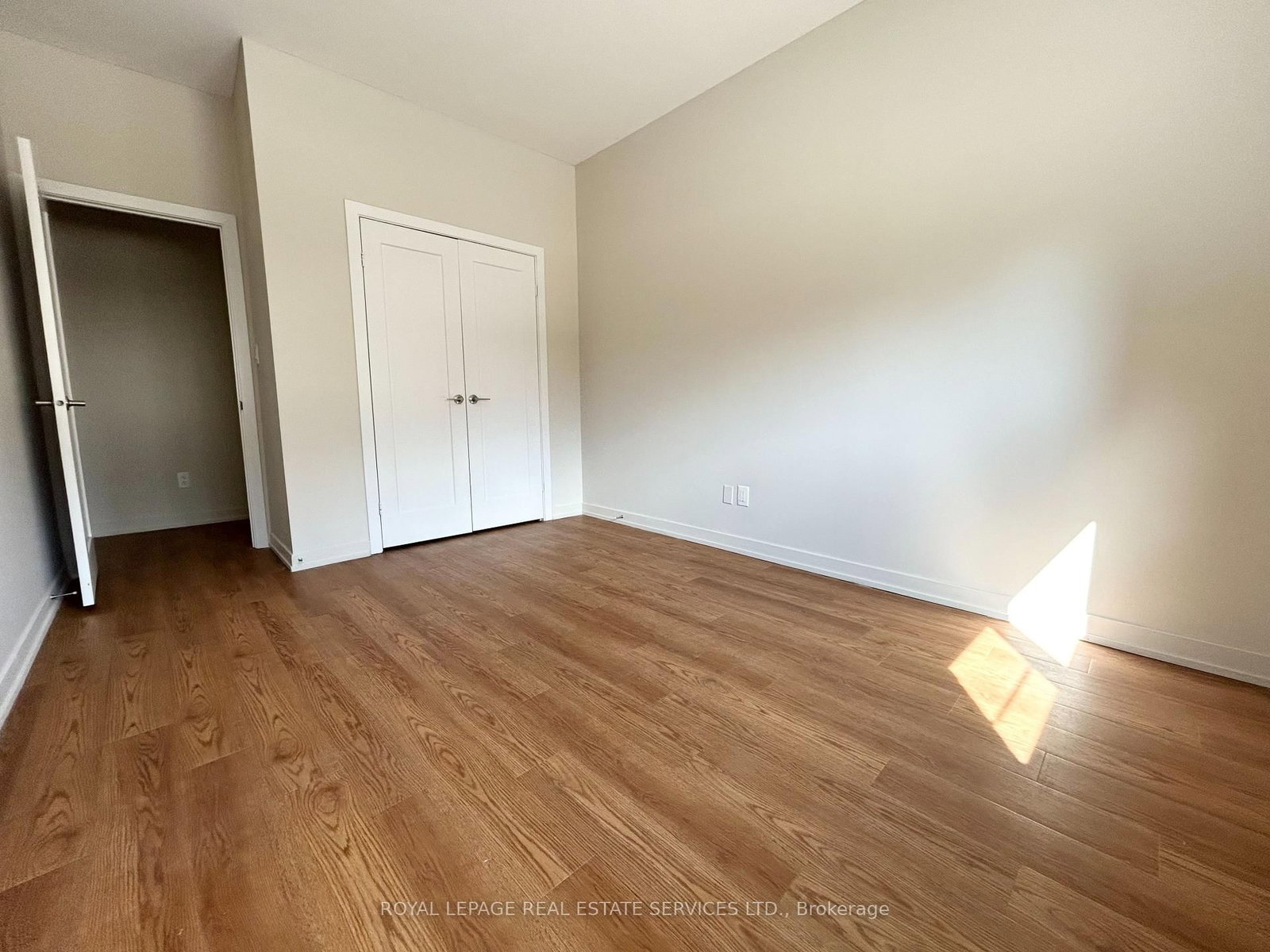 62 Park Avenue, Unit 102 - Photo 9