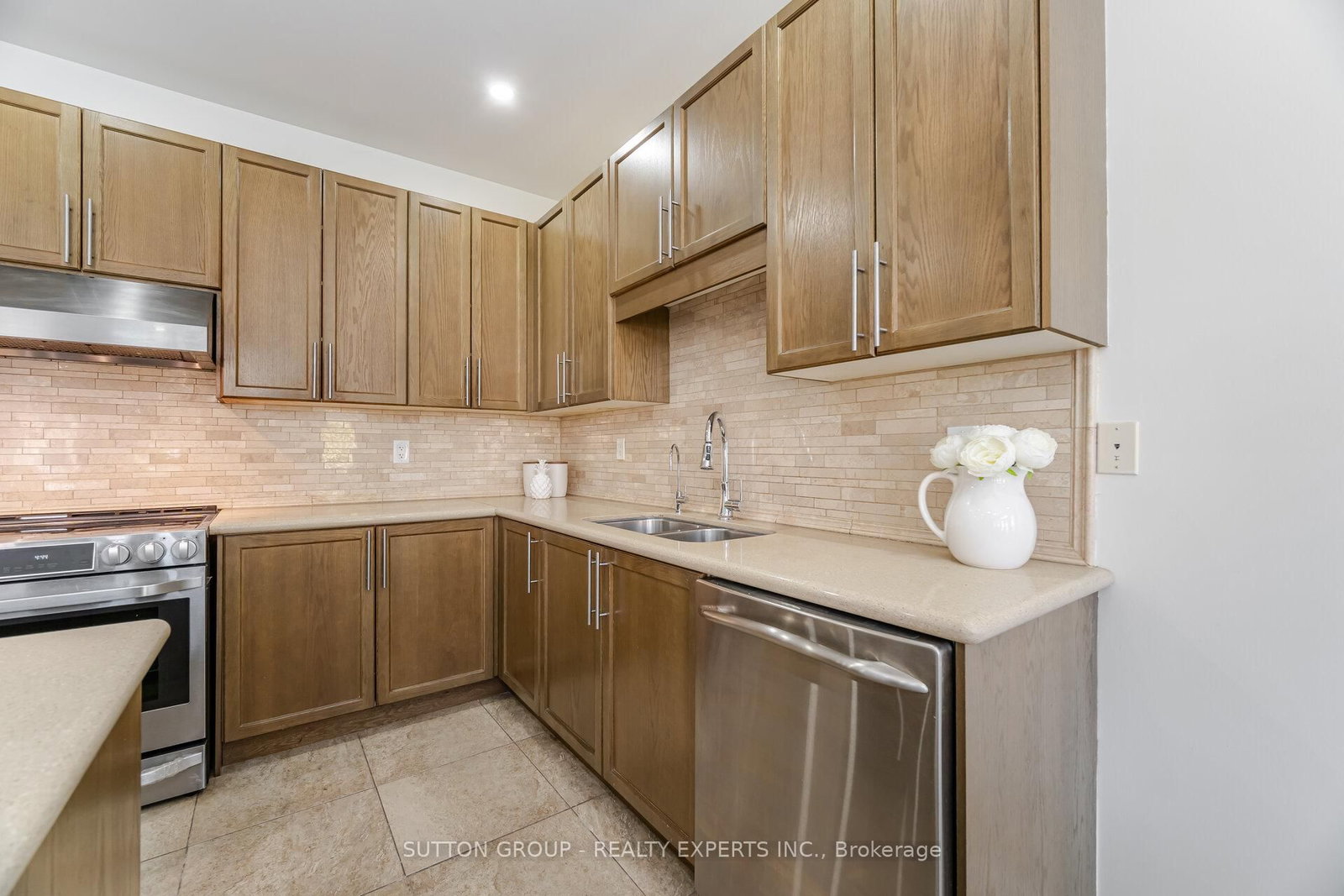 5 Freedom Oaks Trail, Unit Upper - Photo 13