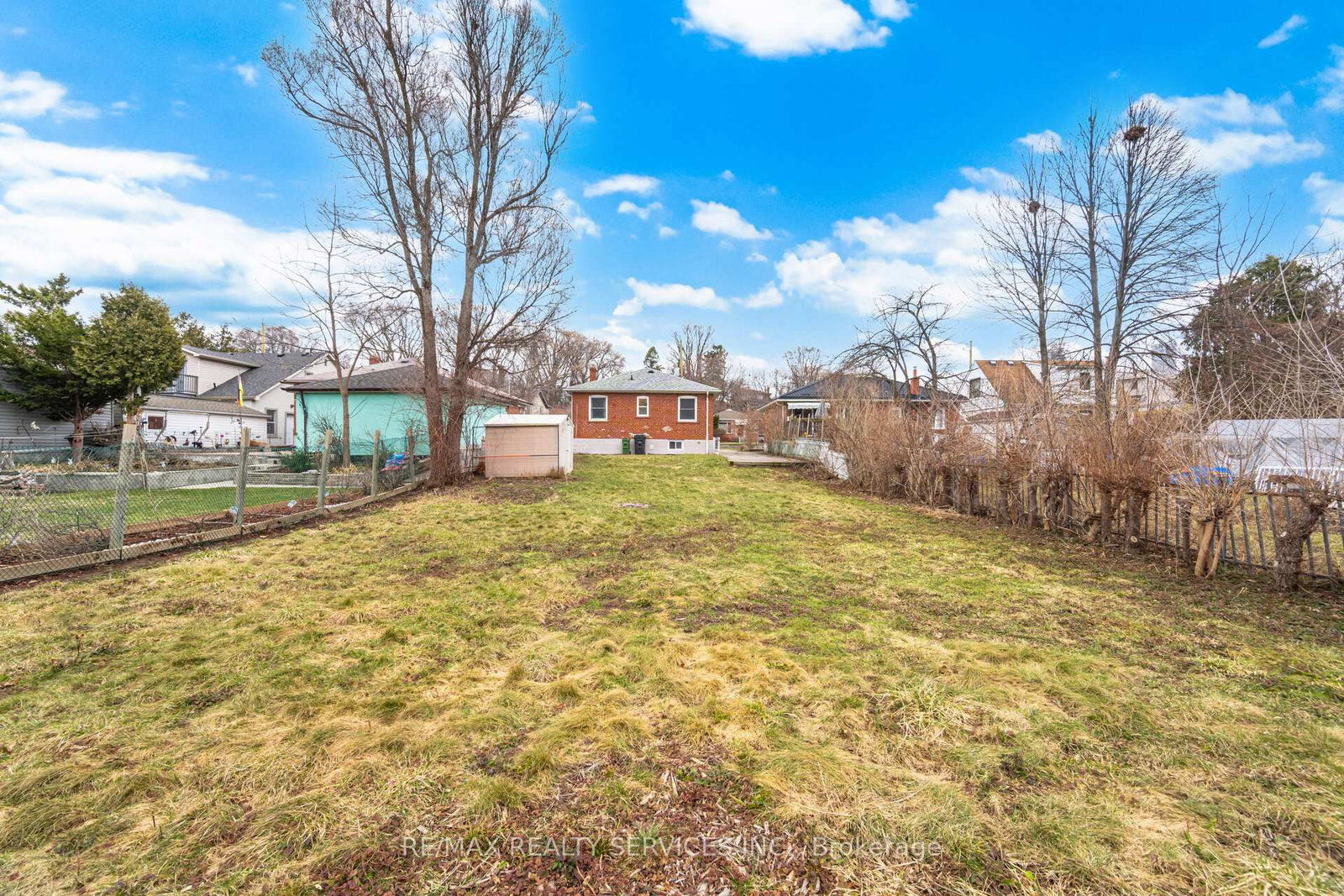 Detached House for sale at 6 Bonnyview Drive, Toronto, Ontario, M8Y 3G6 - Stonegate-Queensway - MLS: W12978422