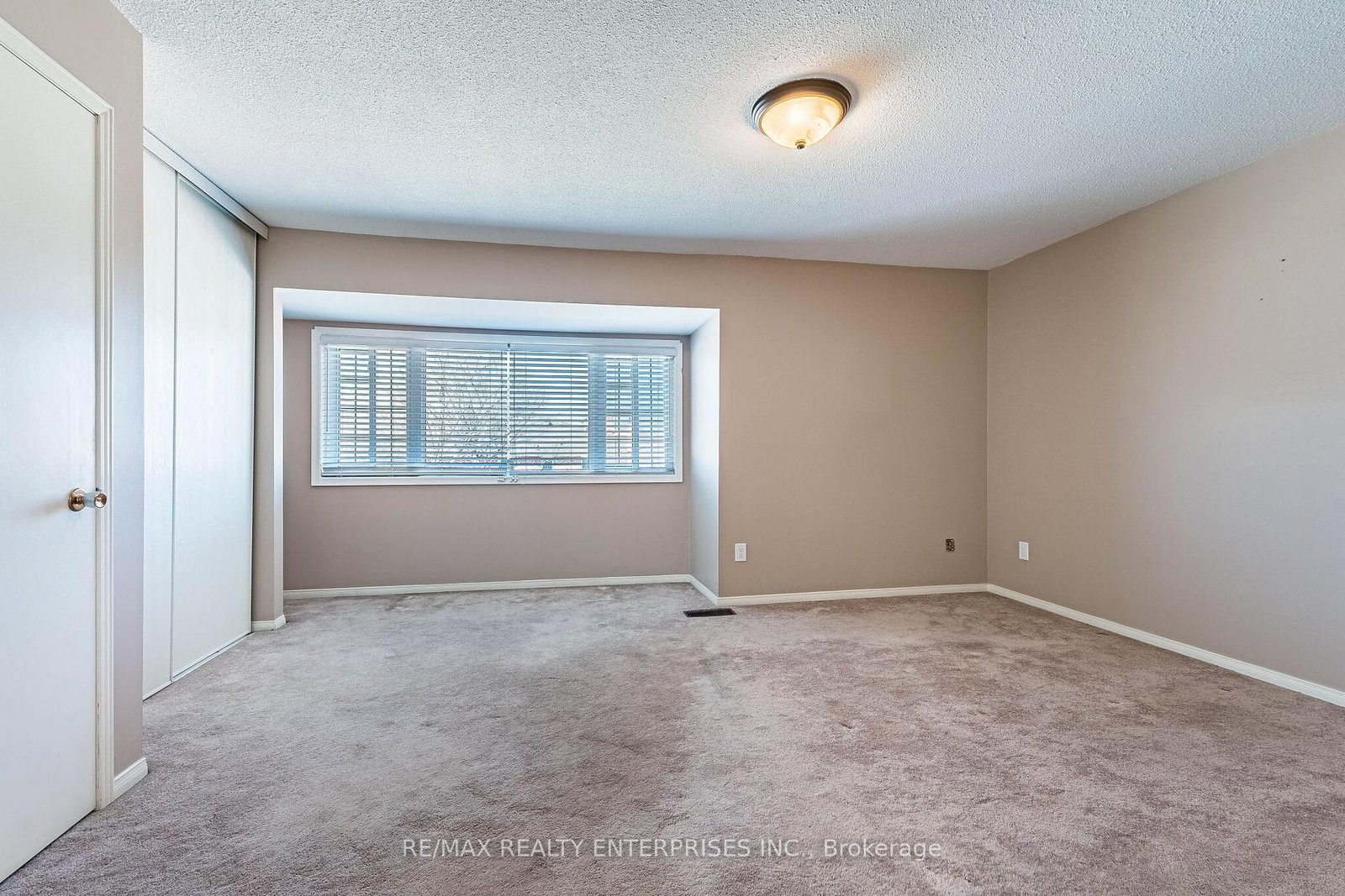 3016 Rymal Road - Photo 25