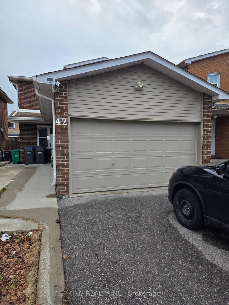 home for lease on 42 Alabaster Drive