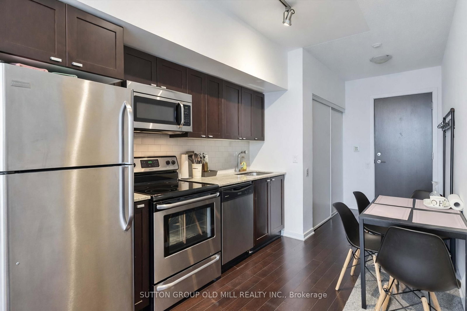 105 The Queensway, Unit 2109 - Photo 11
