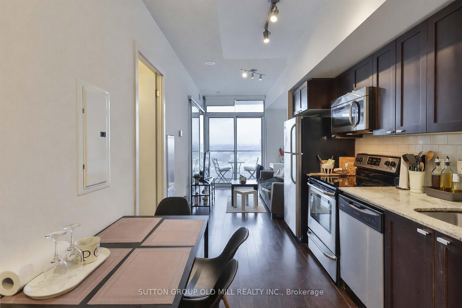 105 The Queensway, Unit 2109 - Photo 13