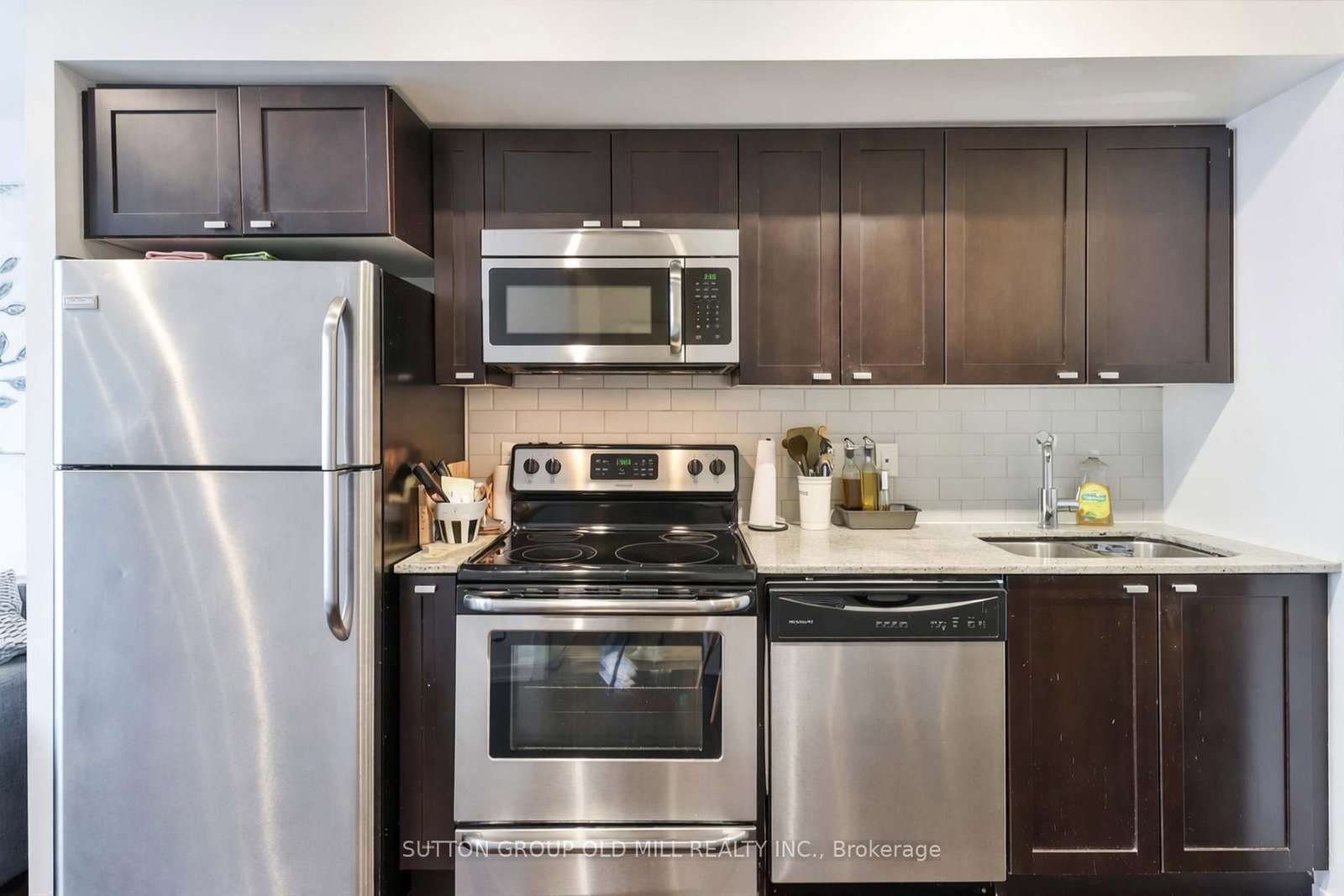 105 The Queensway, Unit 2109 - Photo 17