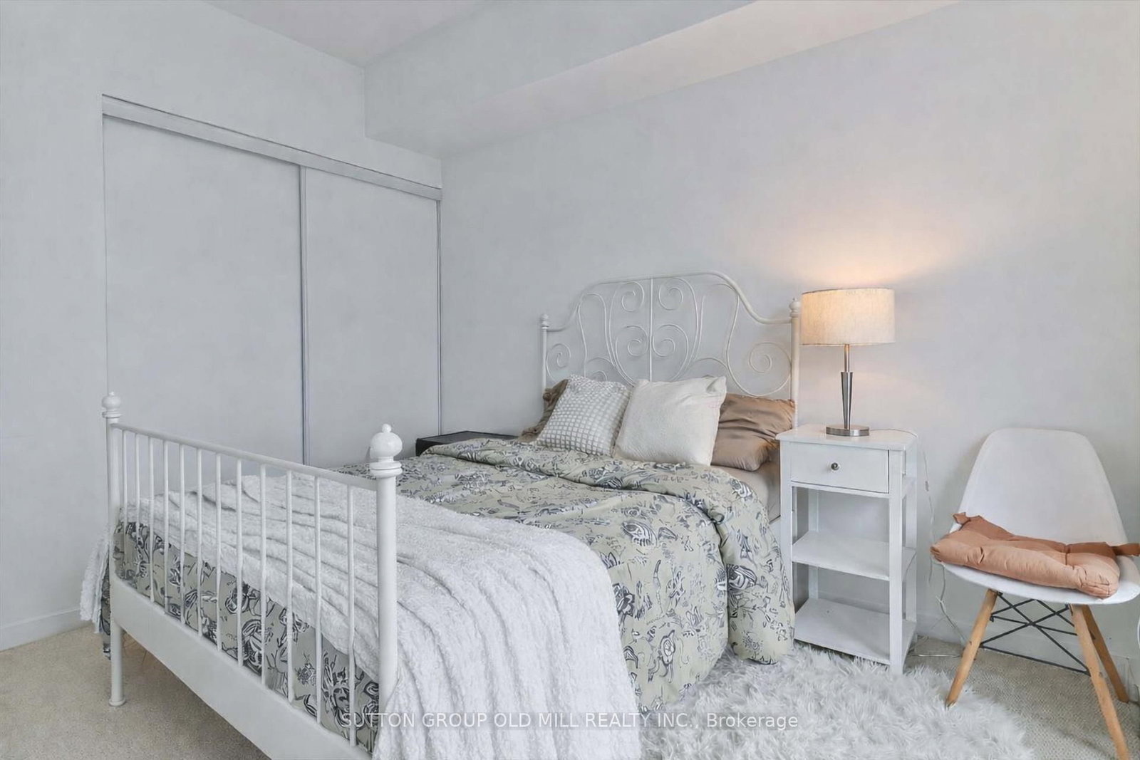 105 The Queensway, Unit 2109 - Photo 2