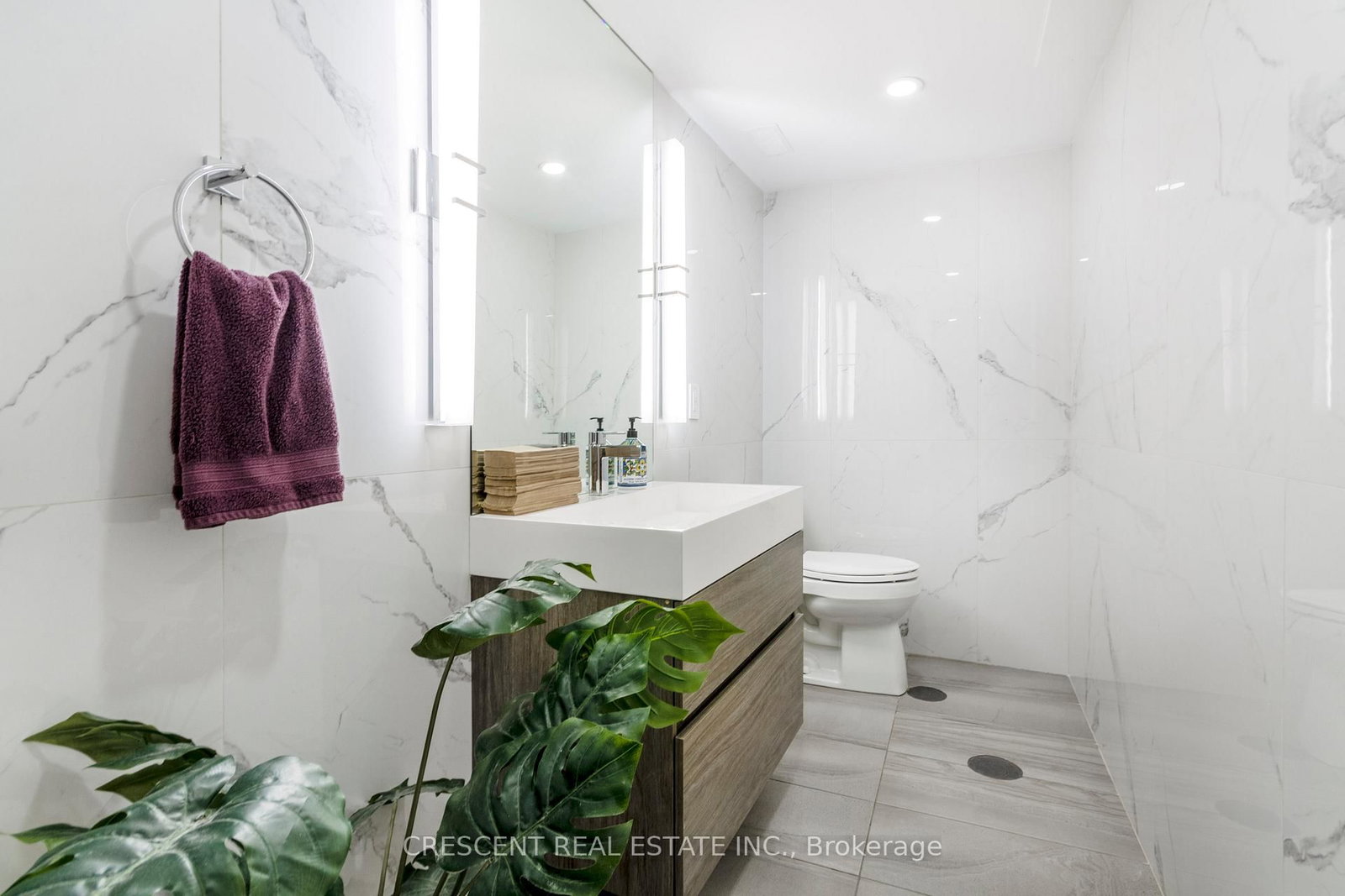 347 Jane Street, Unit Cubicle 3 - Photo 18