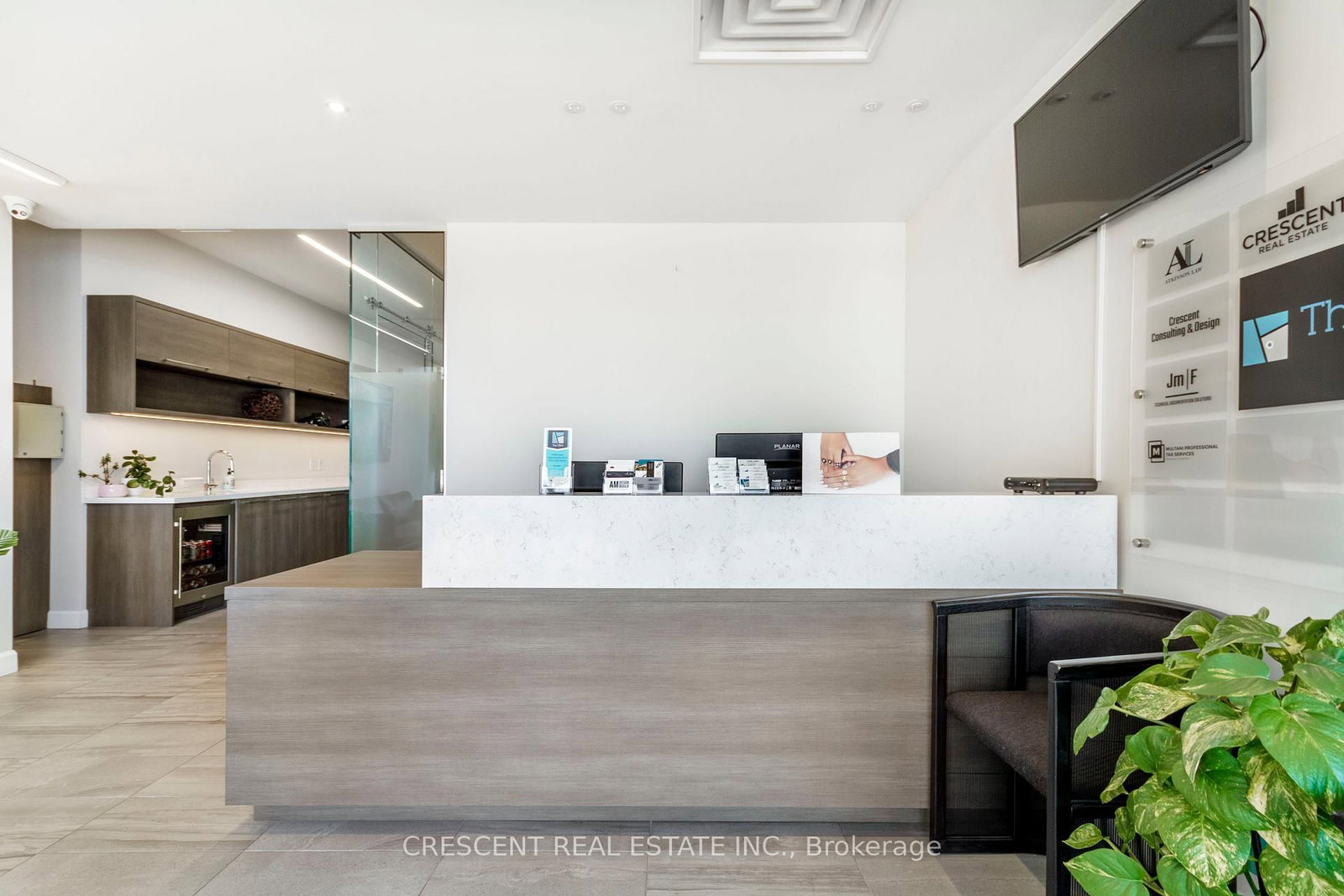 347 Jane Street, Unit Cubicle 3 - Photo 3