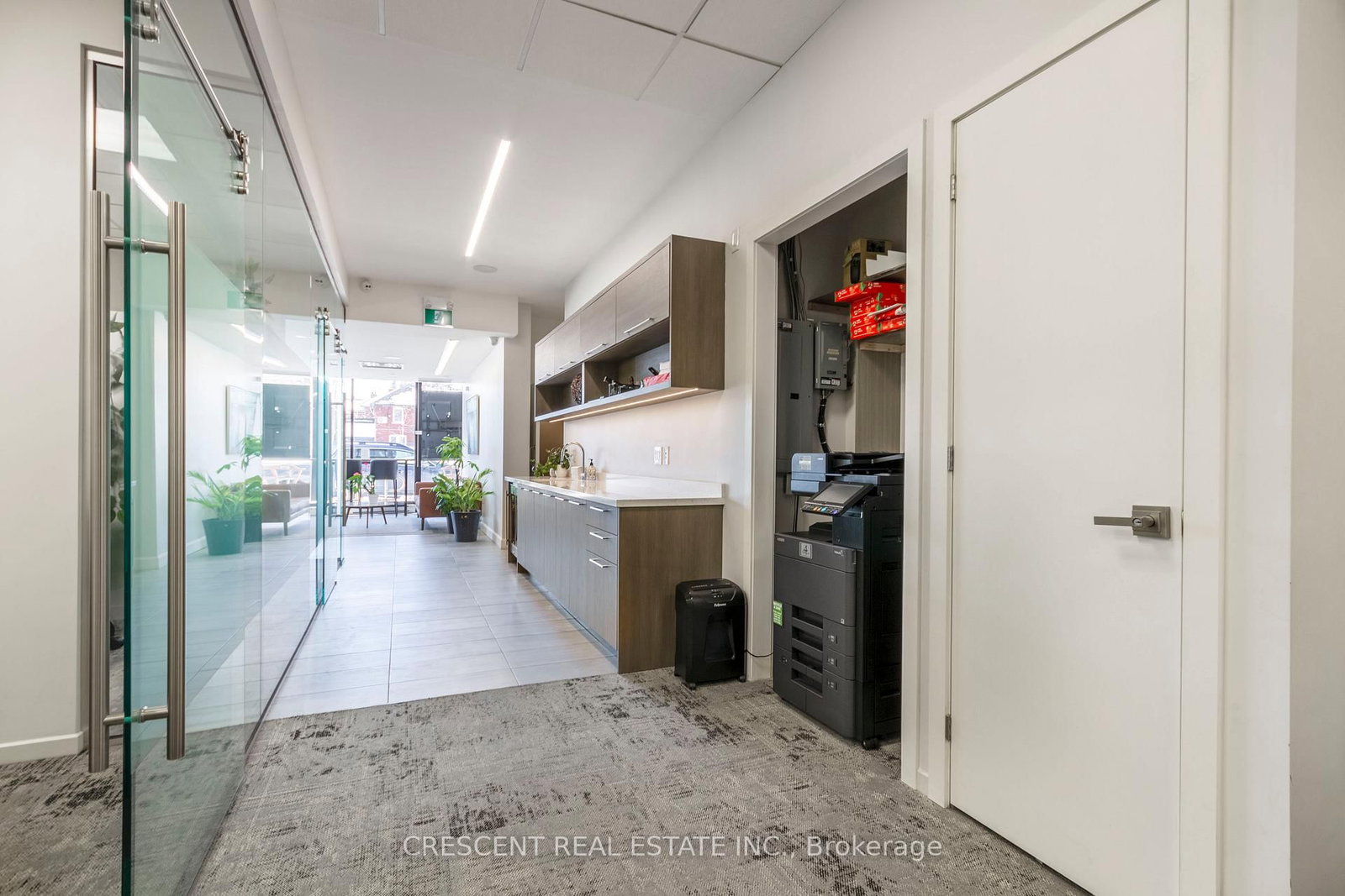 347 Jane Street, Unit Cubicle 3 - Photo 12