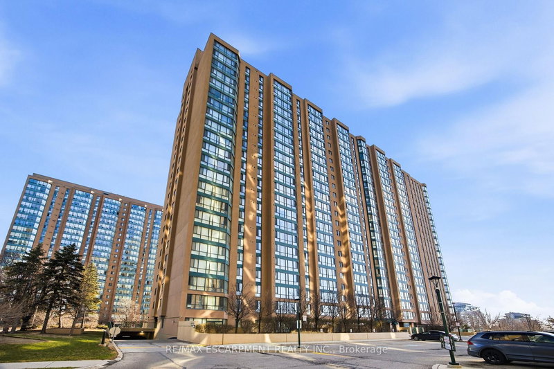 145 Hillcrest Ave #PH1, Mississauga, Ontario