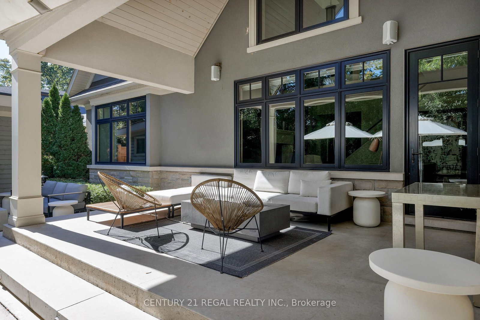 2442 Meadowood Crescent - Photo 21