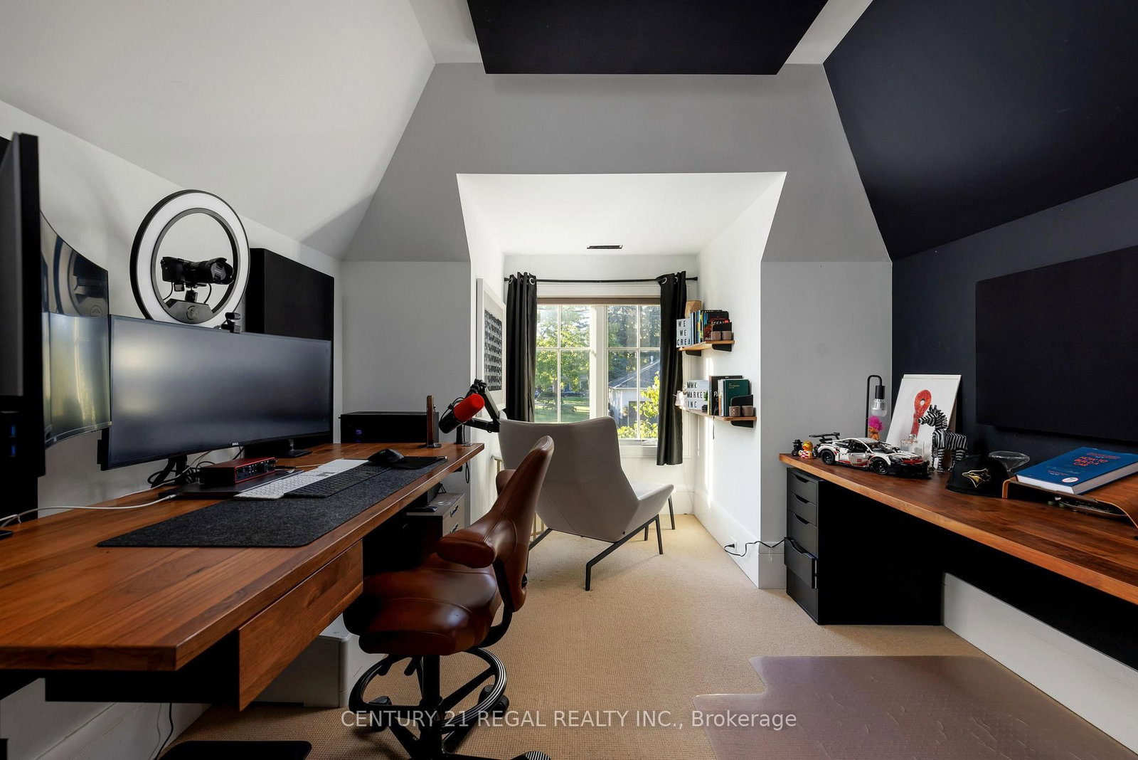 2442 Meadowood Crescent - Photo 35