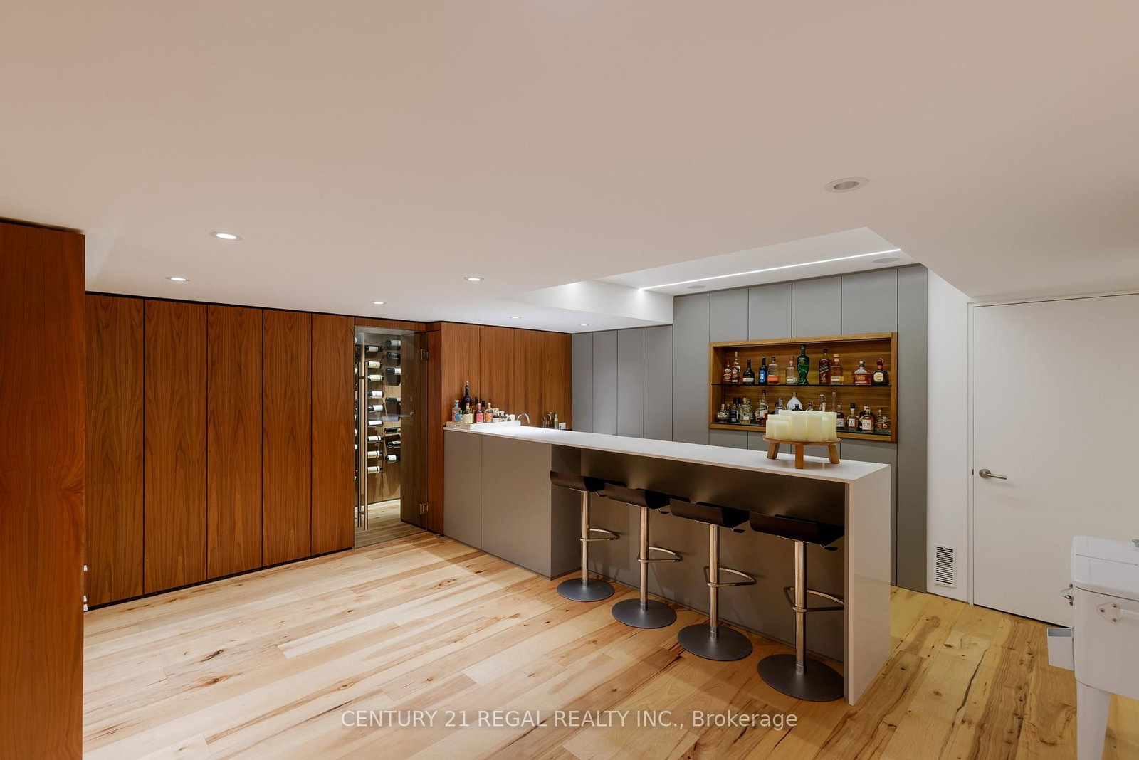 2442 Meadowood Crescent - Photo 37