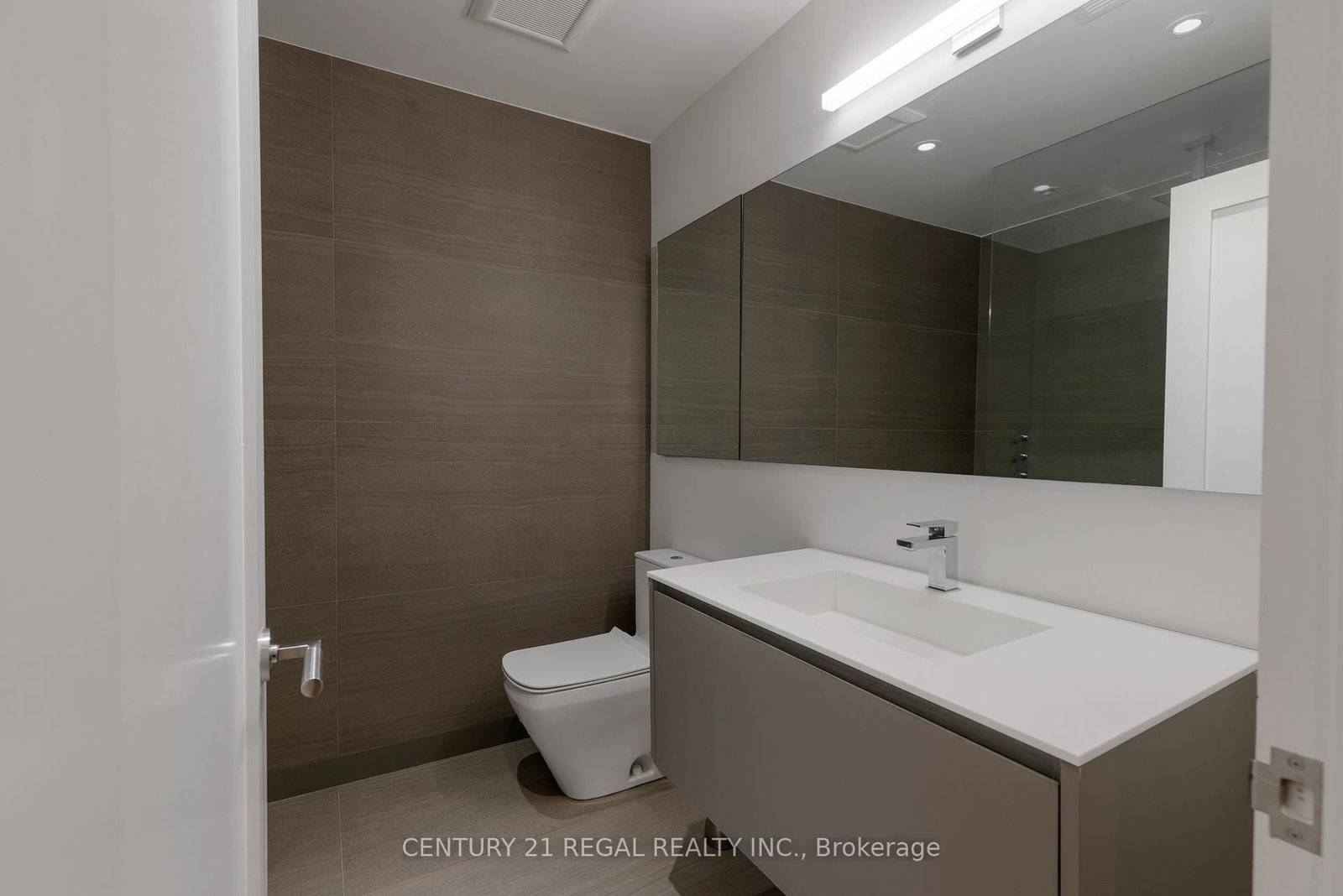 2442 Meadowood Crescent - Photo 40