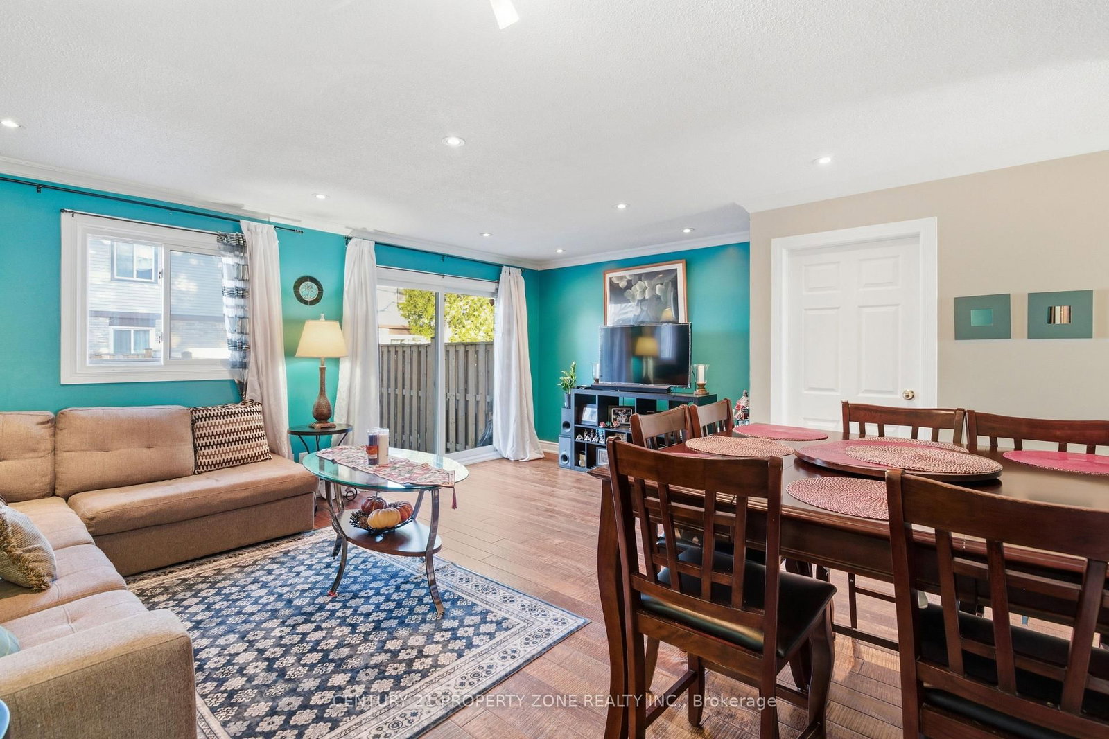 Townhouse for sale at 39-45 Hansen Road, Brampton, Ontario, L6V 3C5 - Queen Street Corridor - MLS: W12978948