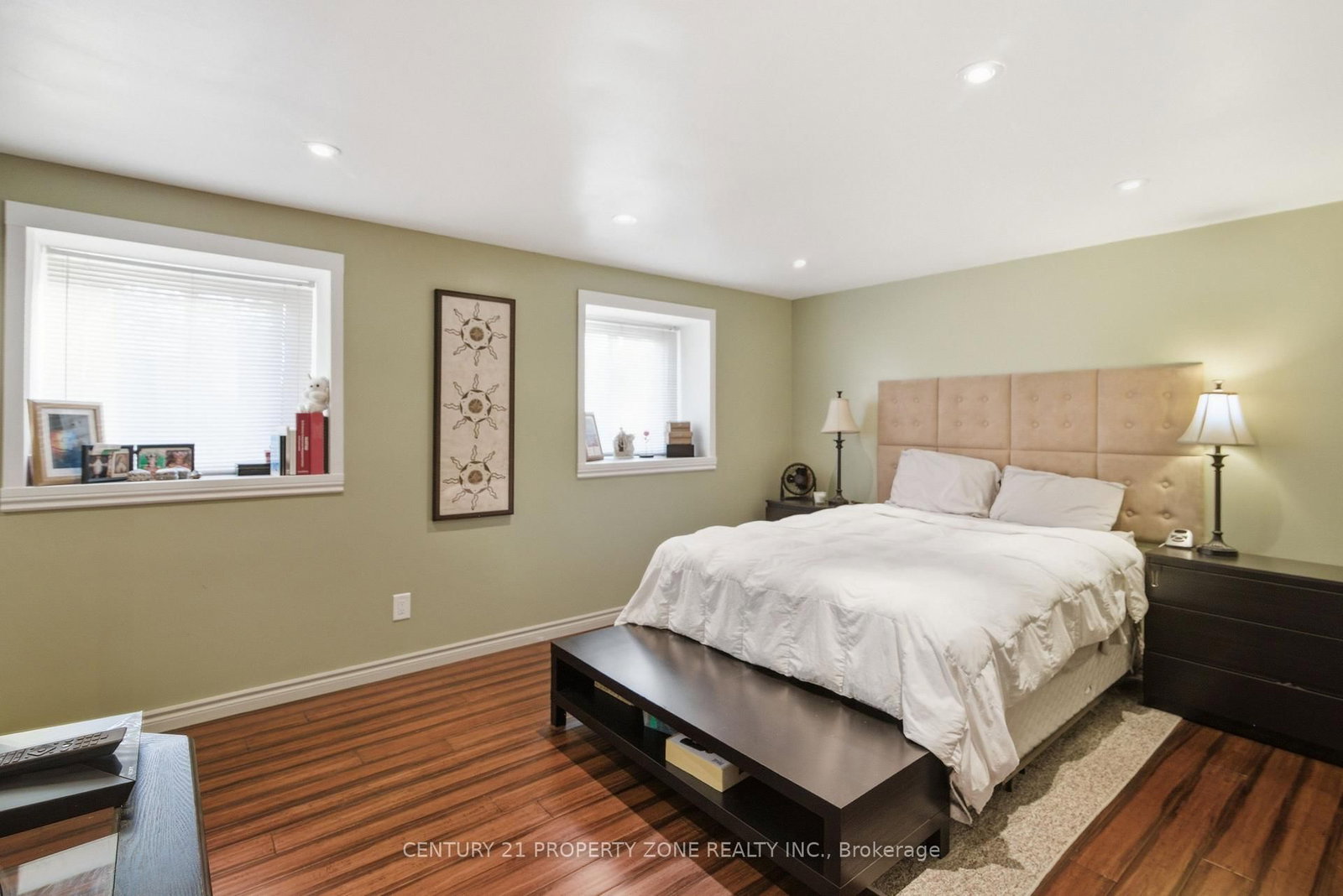 Townhouse for sale at 39-45 Hansen Road, Brampton, Ontario, L6V 3C5 - Queen Street Corridor - MLS: W12978948