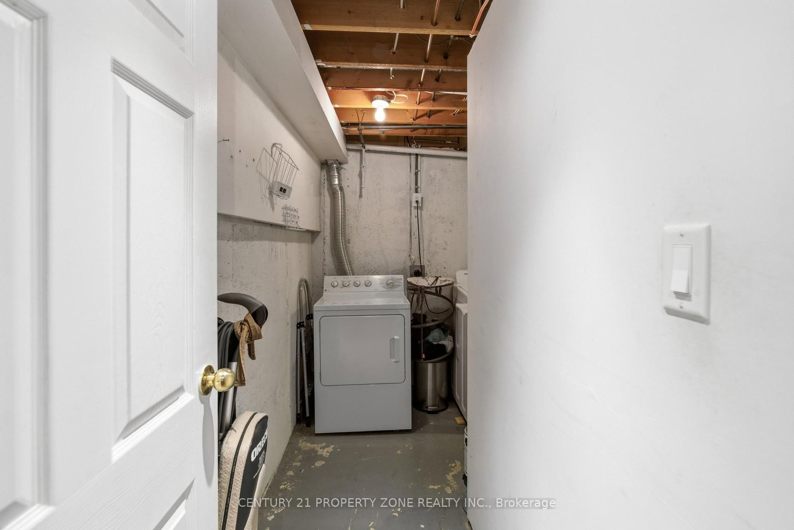 Townhouse for sale at 39-45 Hansen Road, Brampton, Ontario, L6V 3C5 - Queen Street Corridor - MLS: W12978948