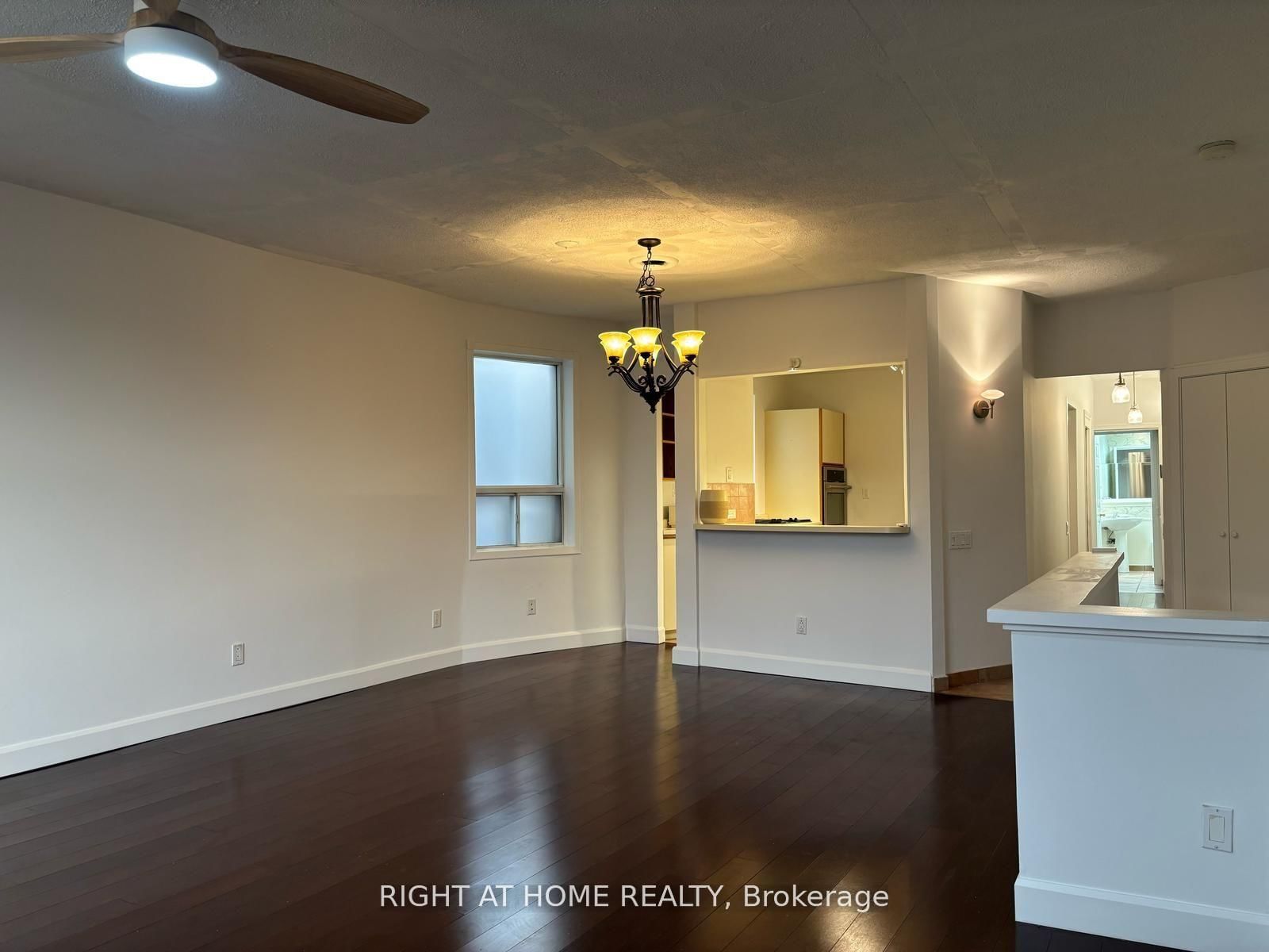 3152 Dundas Street W, Unit A - Photo 4