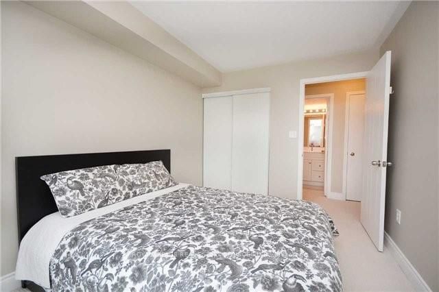 4620 Guildwood Way, Unit 7 - Photo 10