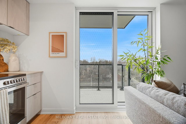 516 - 1660 Bloor Street W