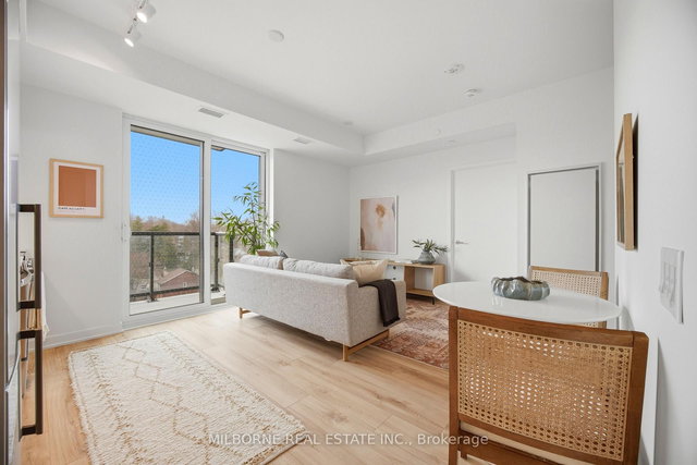 516 - 1660 Bloor Street W