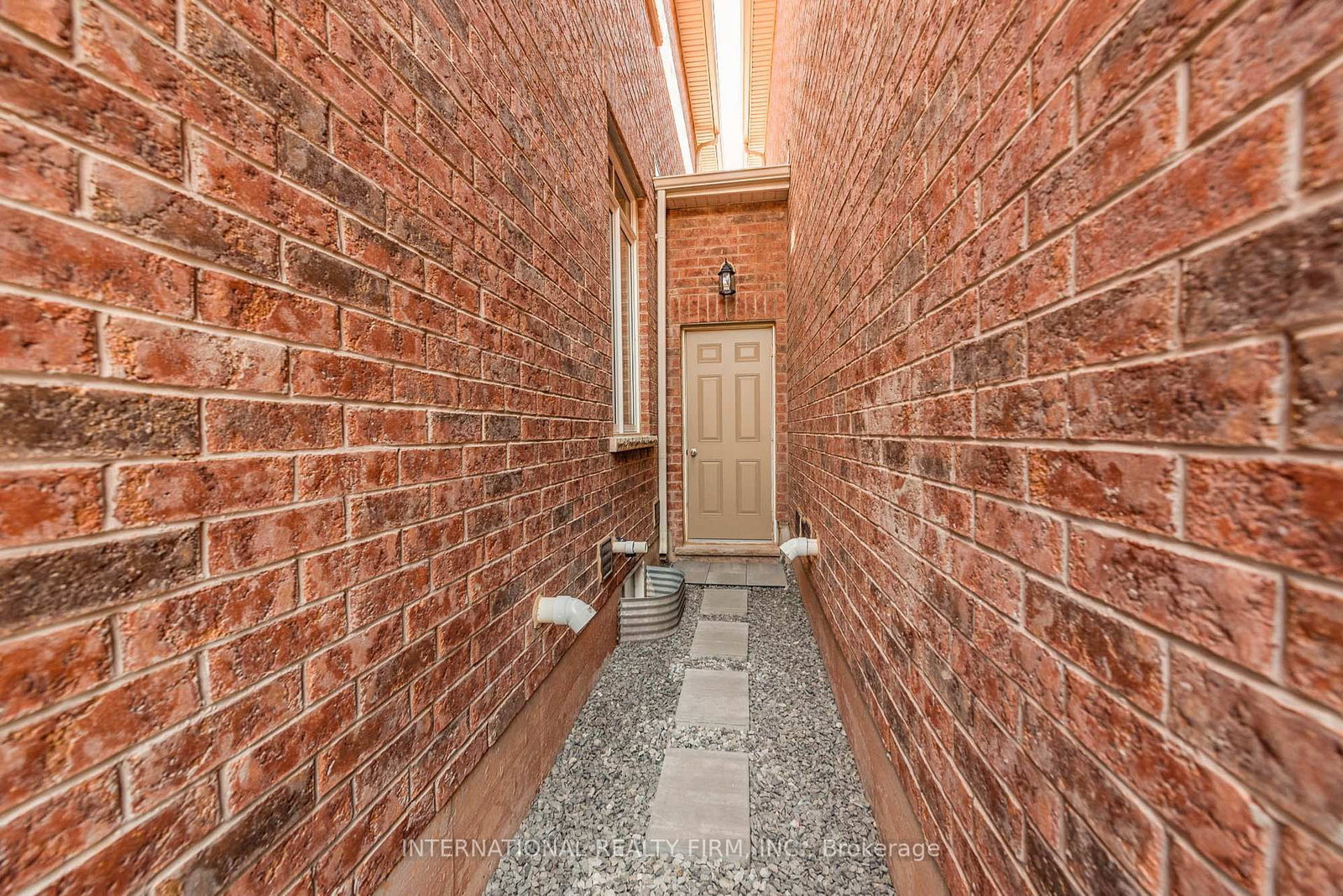 99 Huguenot Road - Photo 29