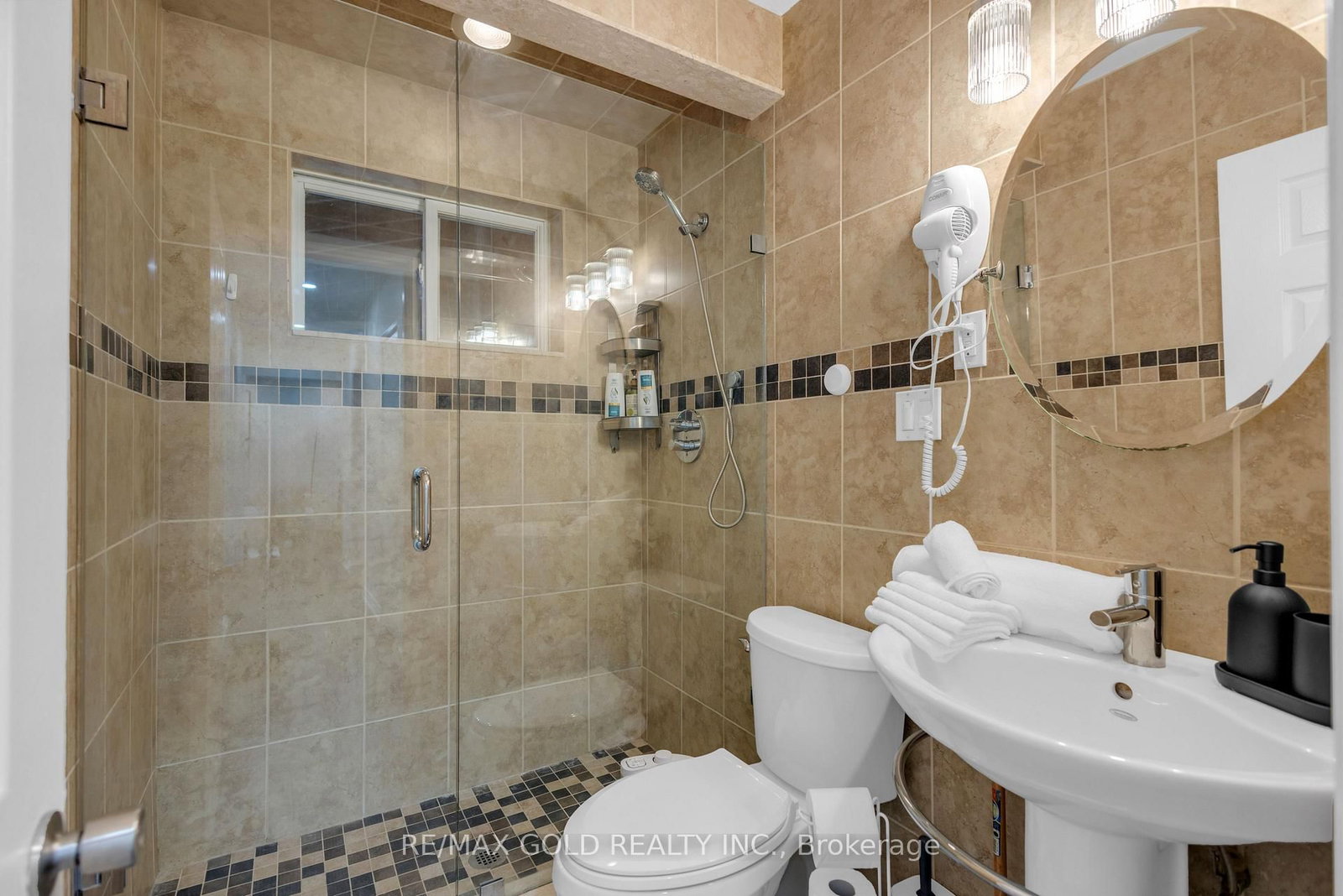 Detached House for sale at 462 Samford Place, Oakville, Ontario, L6L 4E8 - West - MLS: W12979204