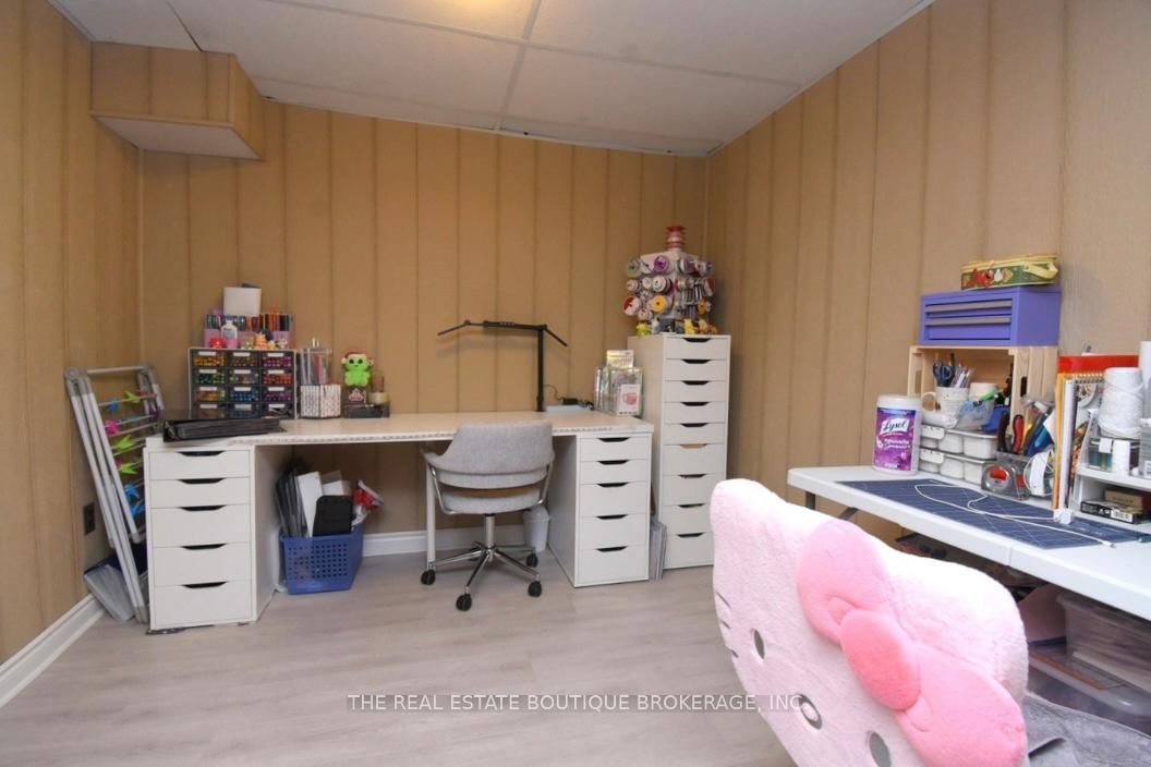 1345 Colonsay Drive - Photo 29