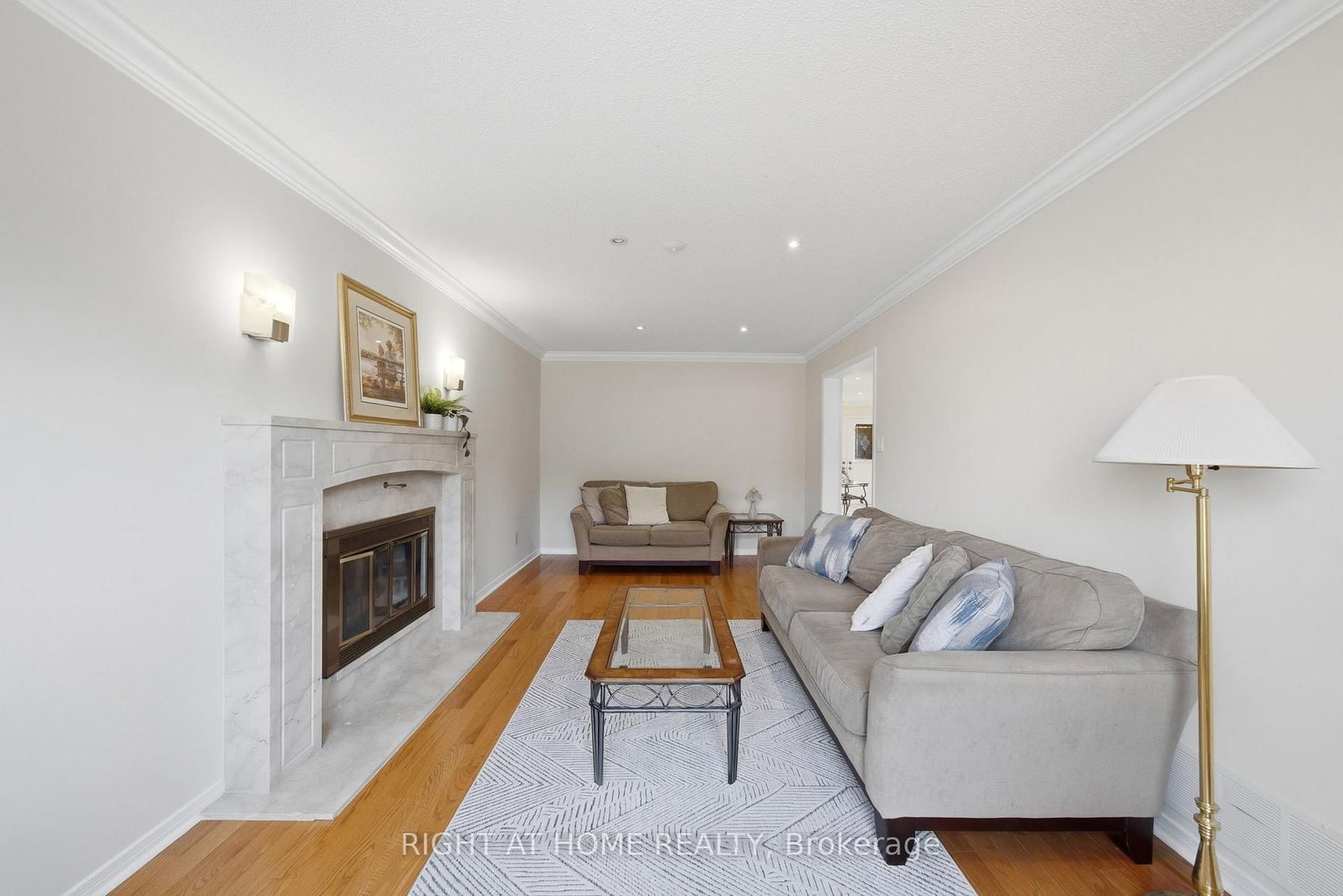 Detached House for sale at 3300 Redmond Road, Mississauga, Ontario, L5B 3X1 - Fairview - MLS: W12979324