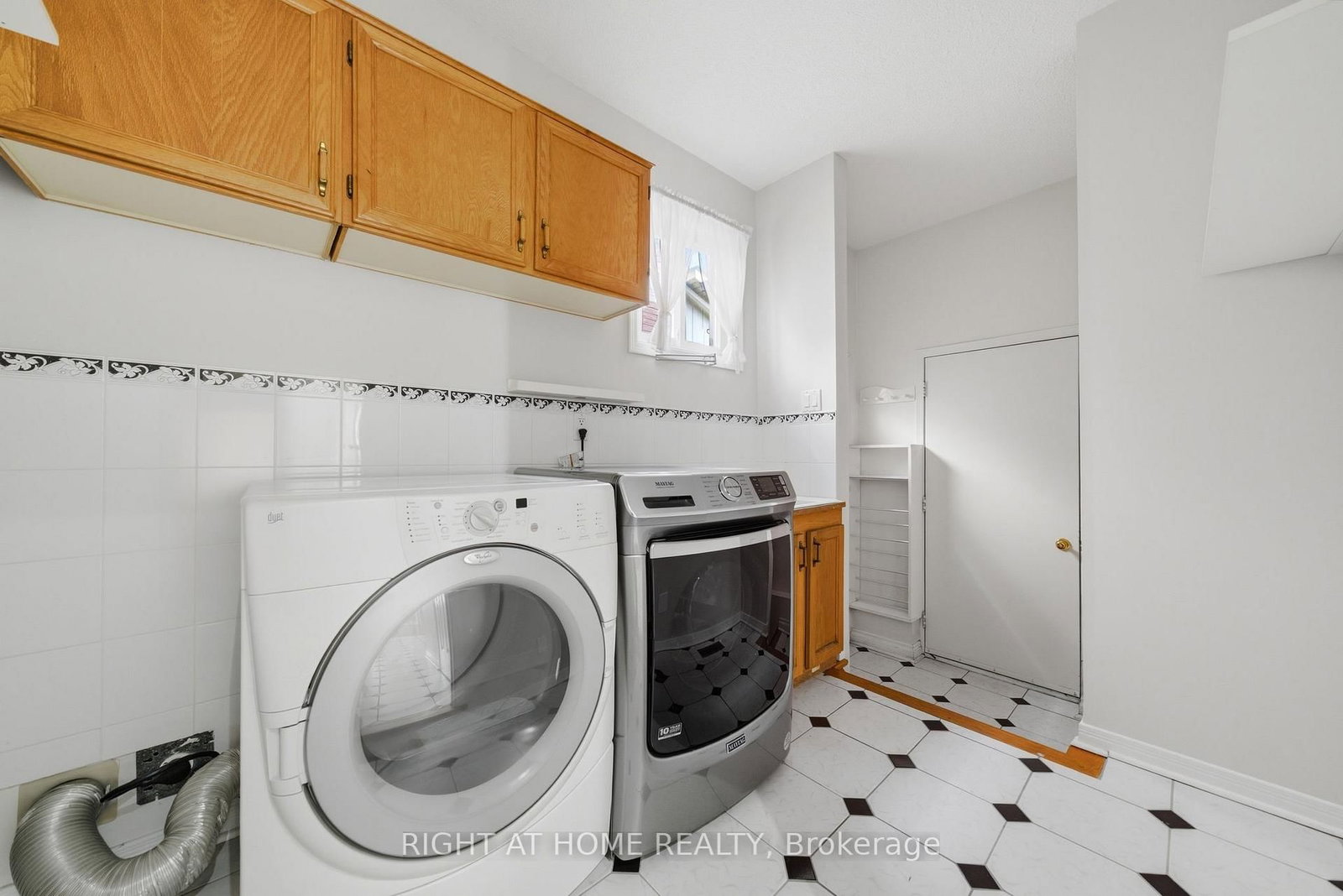 Detached House for sale at 3300 Redmond Road, Mississauga, Ontario, L5B 3X1 - Fairview - MLS: W12979324