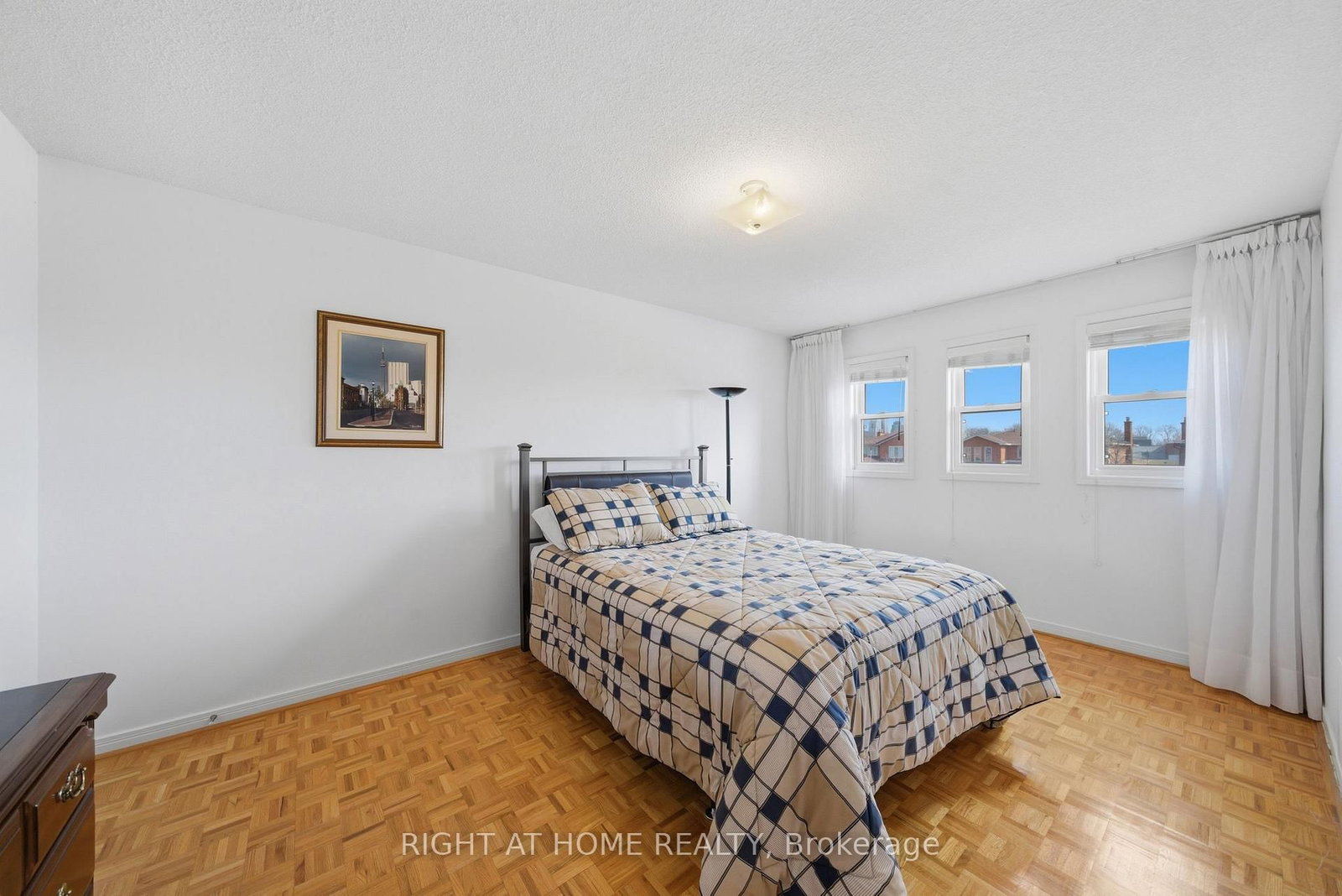 Detached House for sale at 3300 Redmond Road, Mississauga, Ontario, L5B 3X1 - Fairview - MLS: W12979324