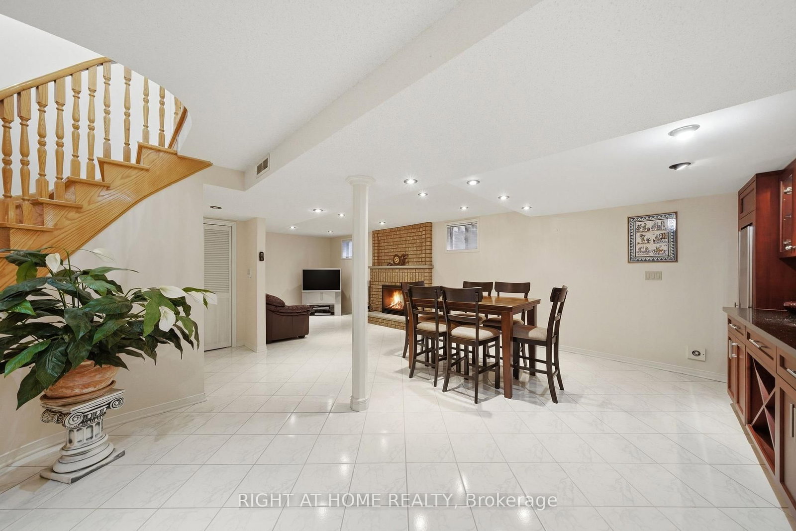 Detached House for sale at 3300 Redmond Road, Mississauga, Ontario, L5B 3X1 - Fairview - MLS: W12979324