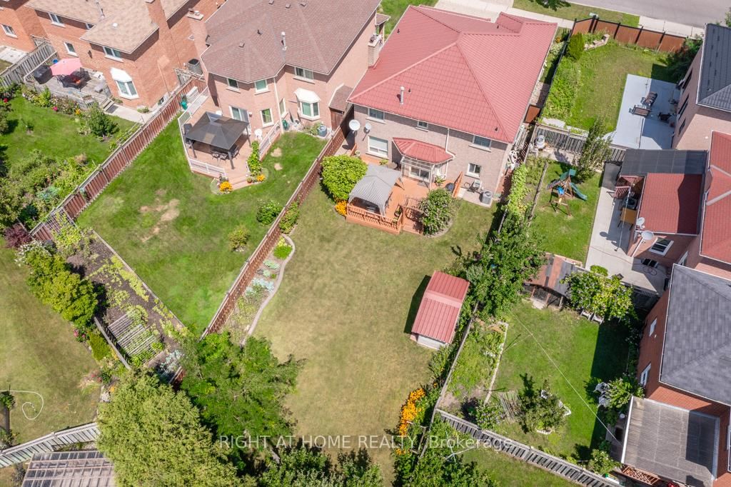 Detached House for sale at 3300 Redmond Road, Mississauga, Ontario, L5B 3X1 - Fairview - MLS: W12979324