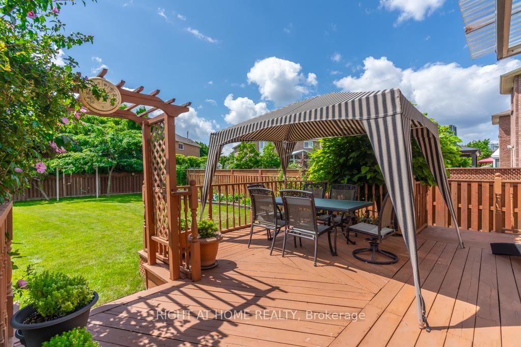 Detached House for sale at 3300 Redmond Road, Mississauga, Ontario, L5B 3X1 - Fairview - MLS: W12979324