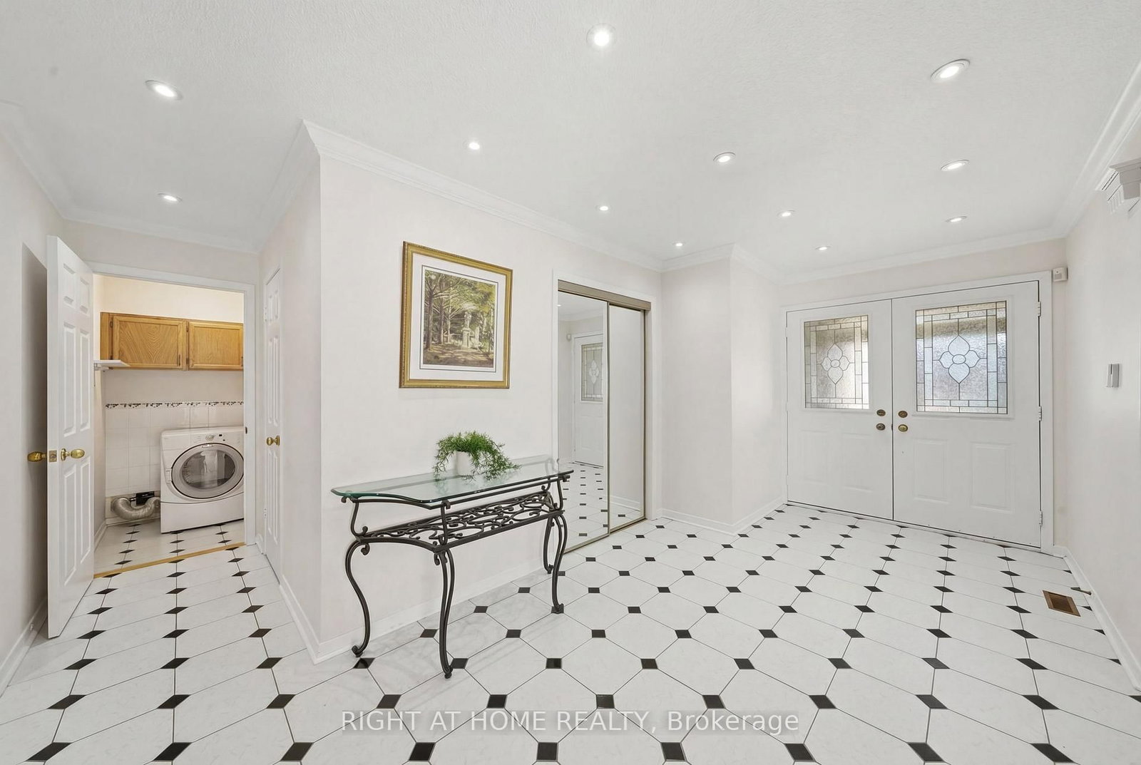 Detached House for sale at 3300 Redmond Road, Mississauga, Ontario, L5B 3X1 - Fairview - MLS: W12979324