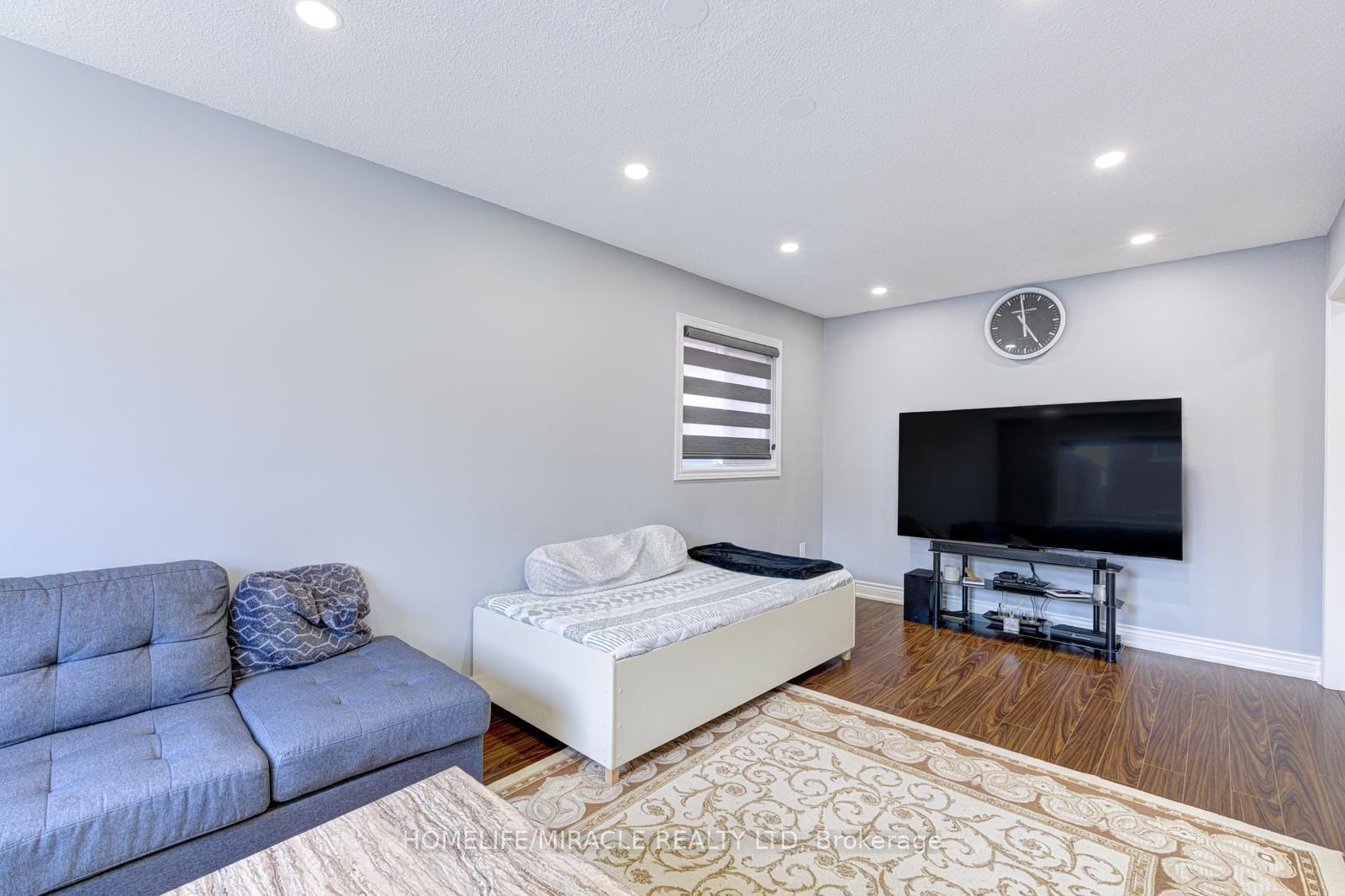 32 Pennsylvania Avenue - Photo 13