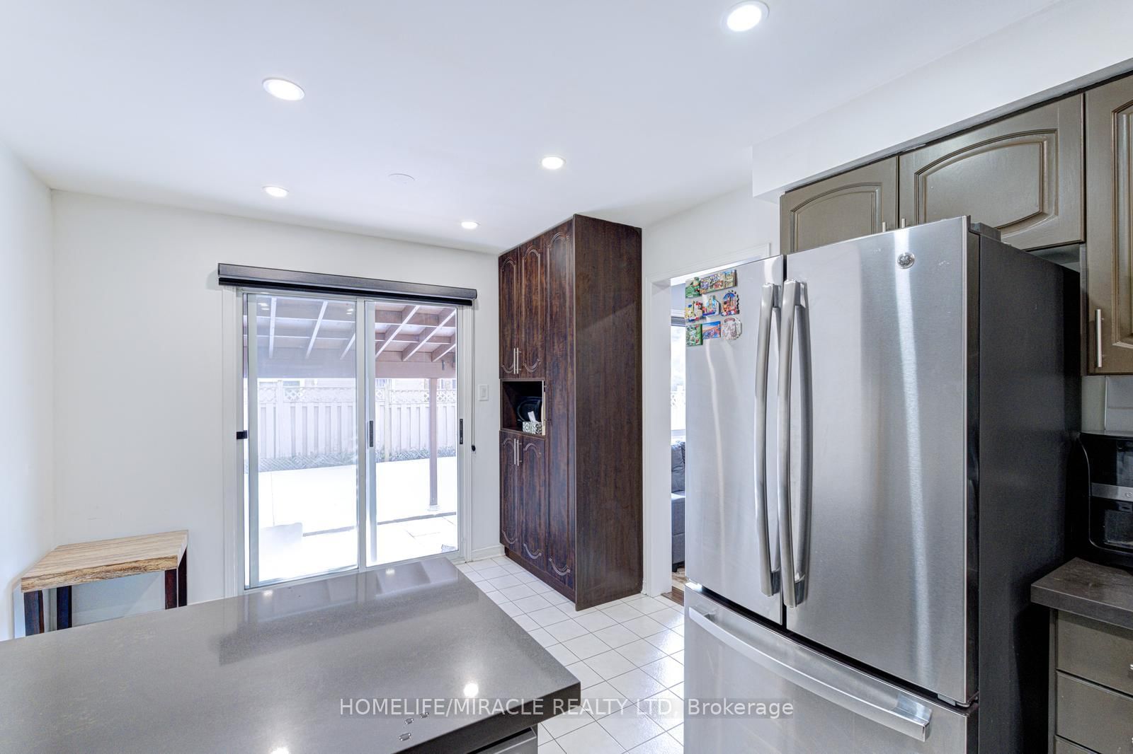 32 Pennsylvania Avenue - Photo 15