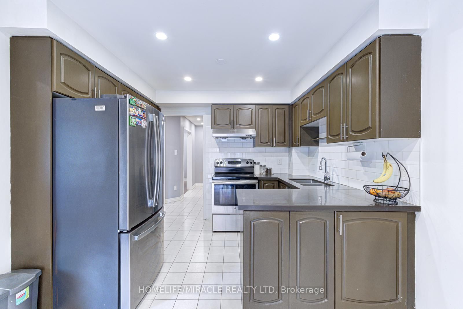 32 Pennsylvania Avenue - Photo 17