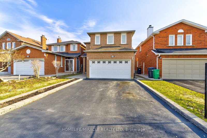 32 Pennsylvania Ave, Brampton, L6Y 4N7 | Image 2