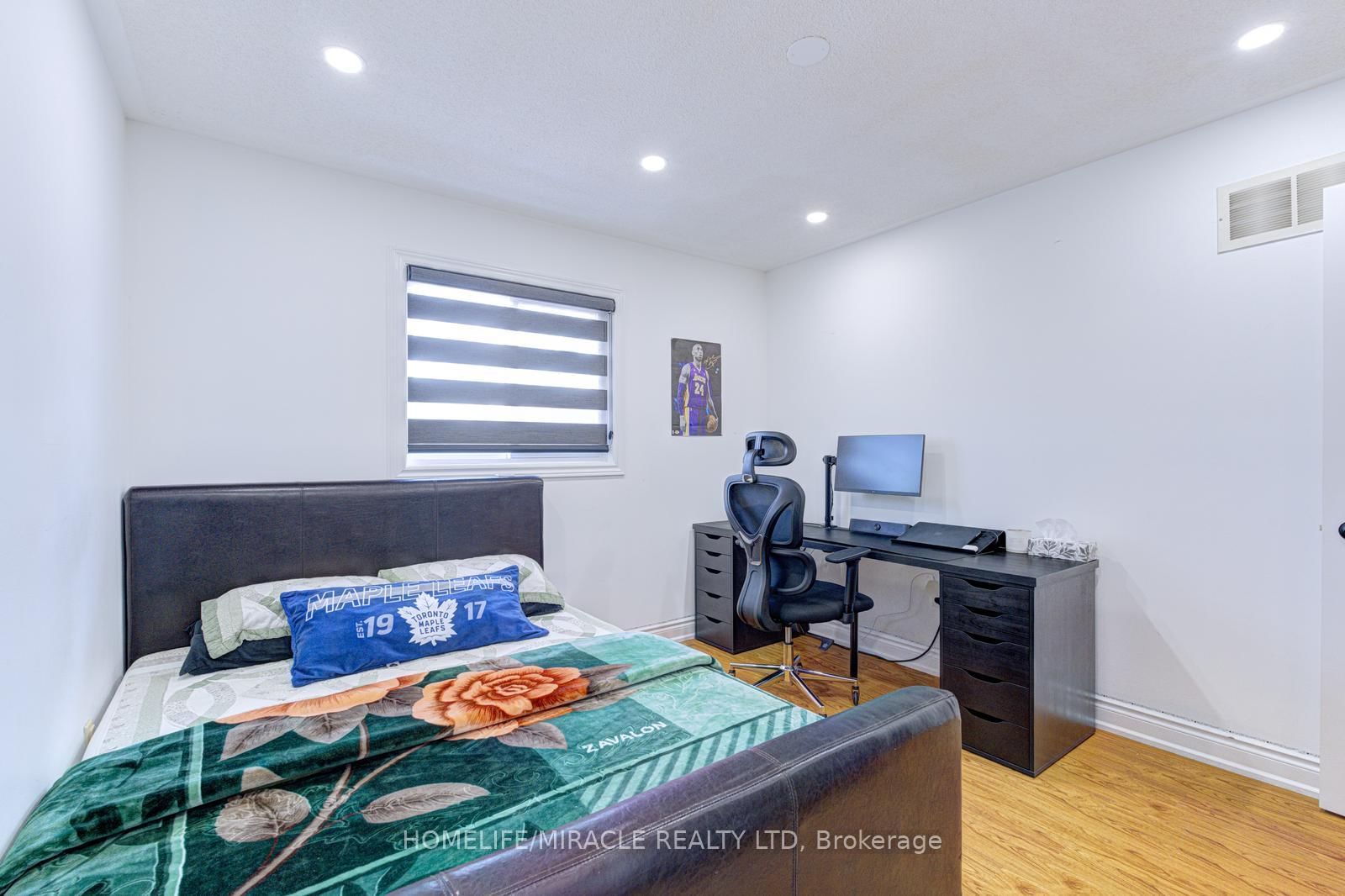 32 Pennsylvania Avenue - Photo 34