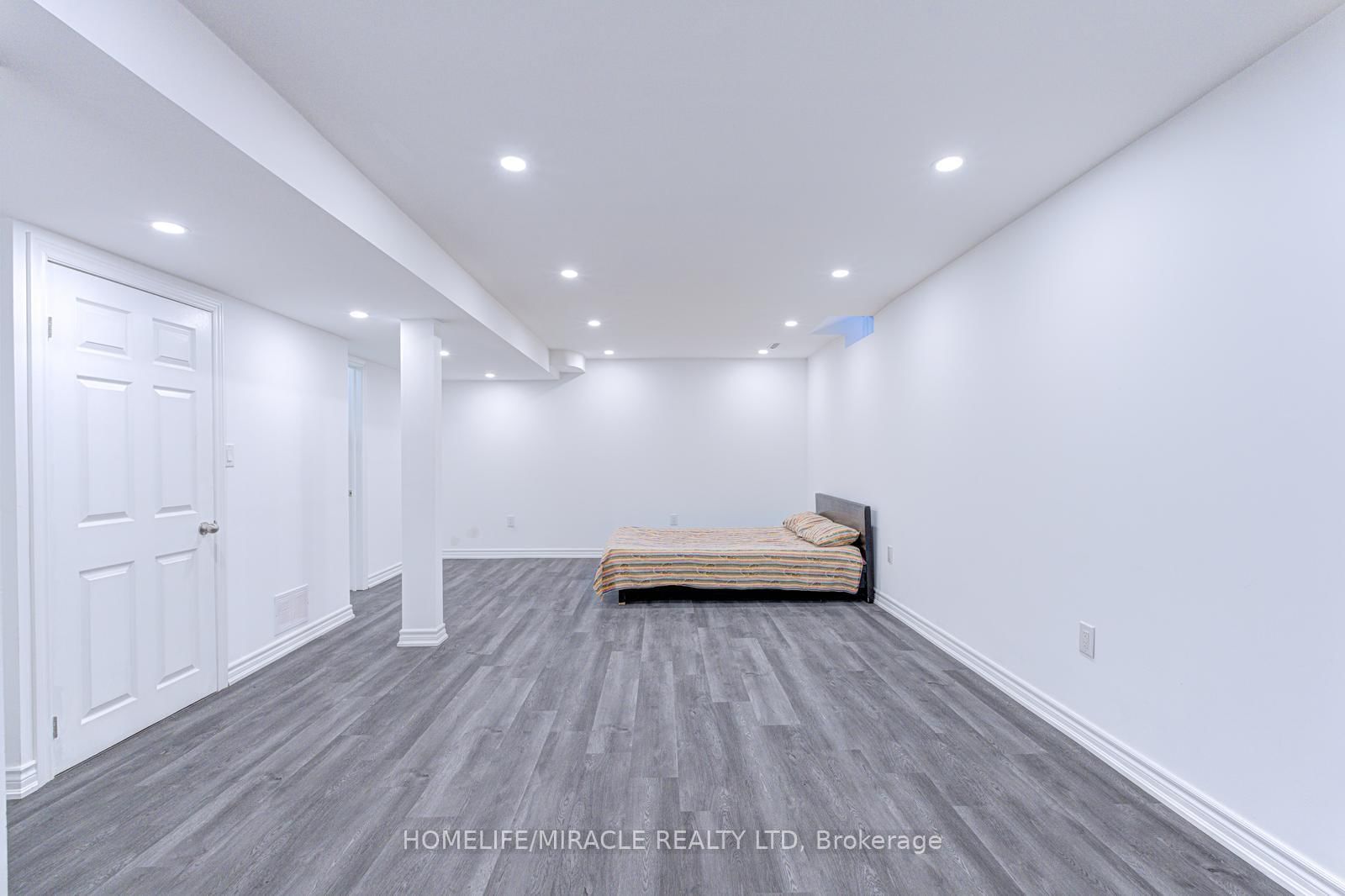 32 Pennsylvania Avenue - Photo 41