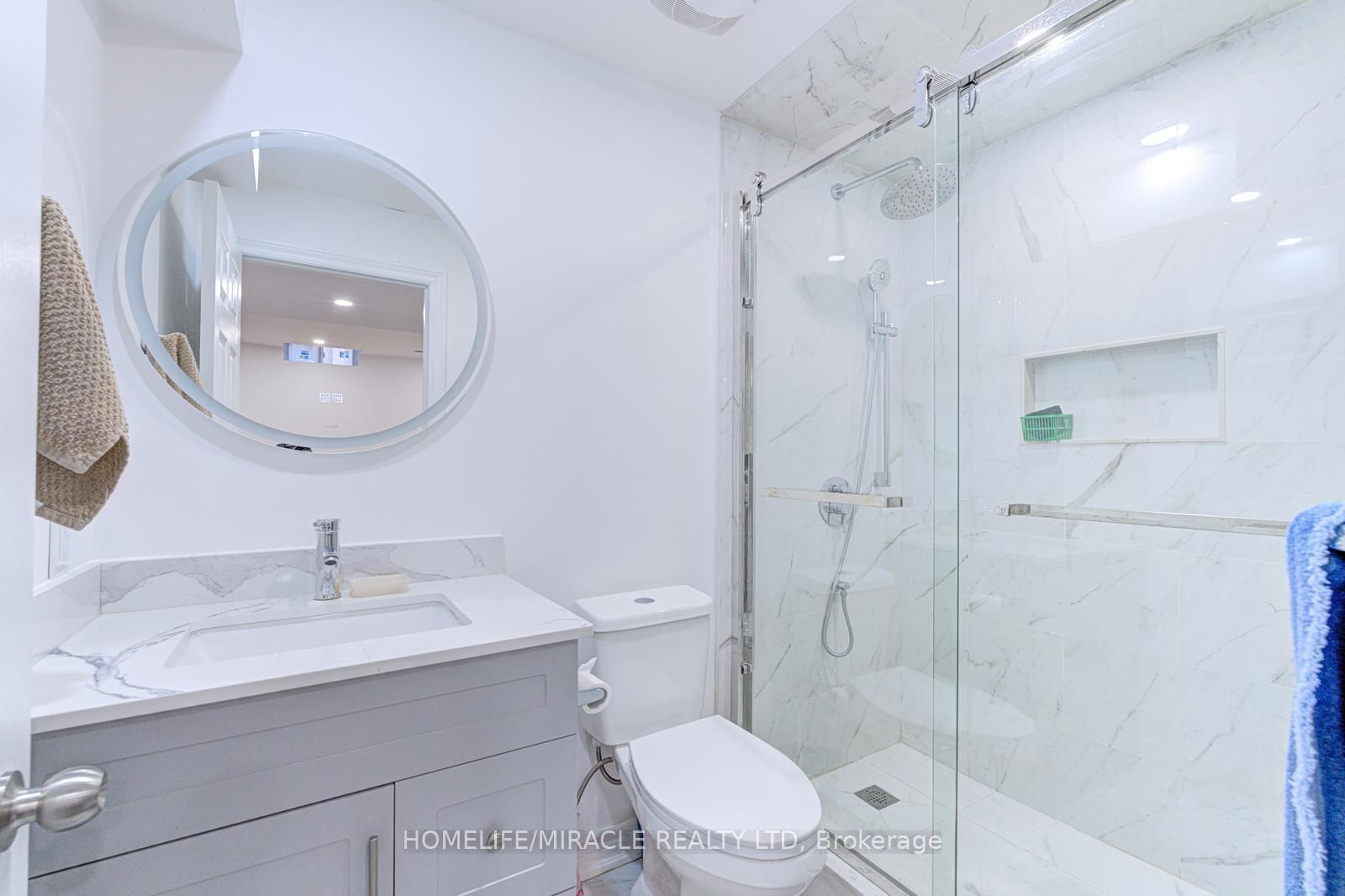 32 Pennsylvania Avenue - Photo 43