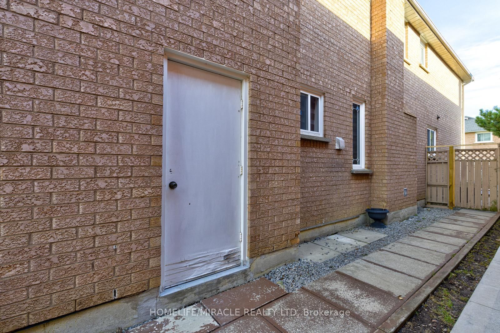 32 Pennsylvania Avenue - Photo 47