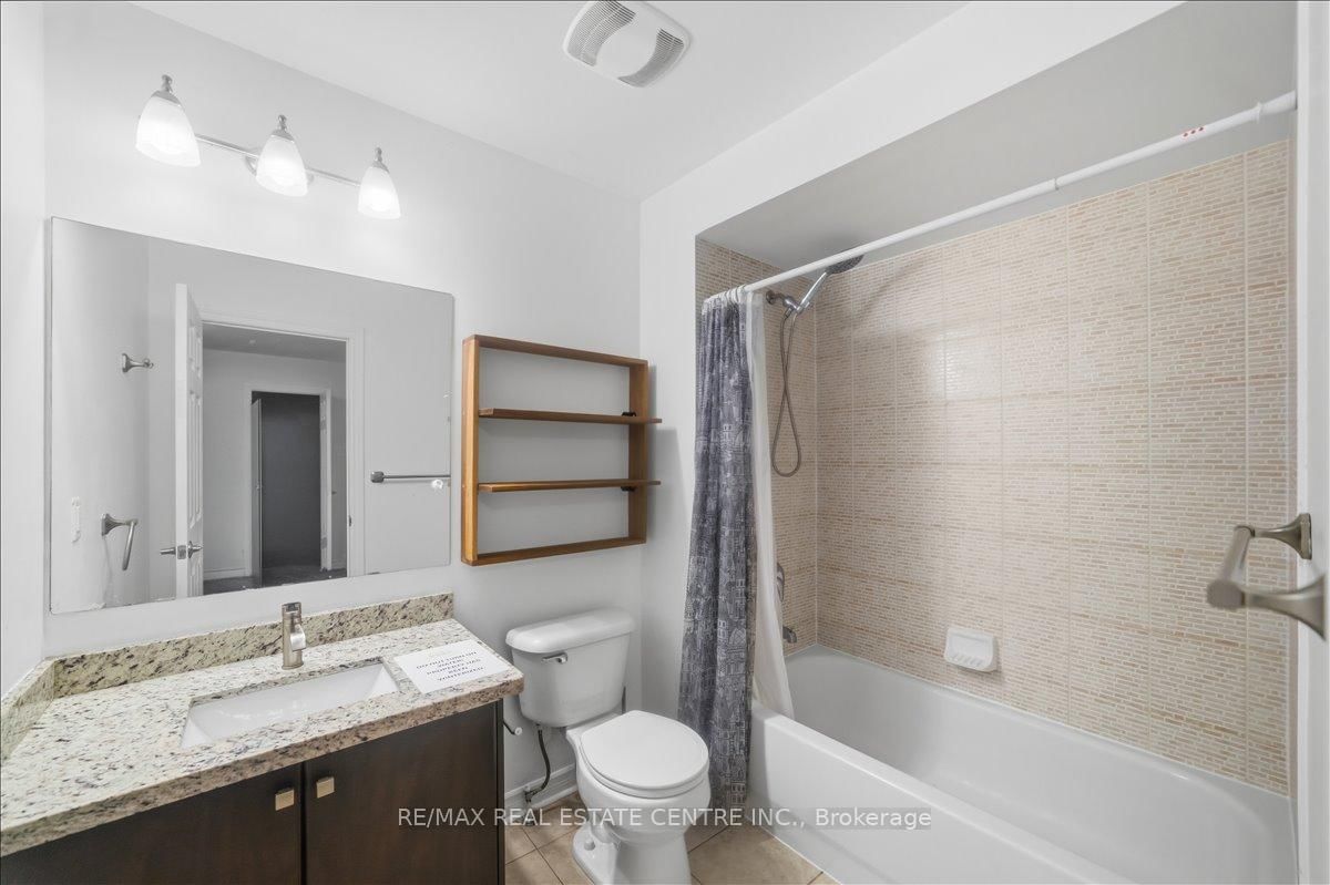 Townhouse for sale at 355 Hobbs Crescent, Milton, Ontario, L9T 0J3 - Clarke - MLS: W12979440