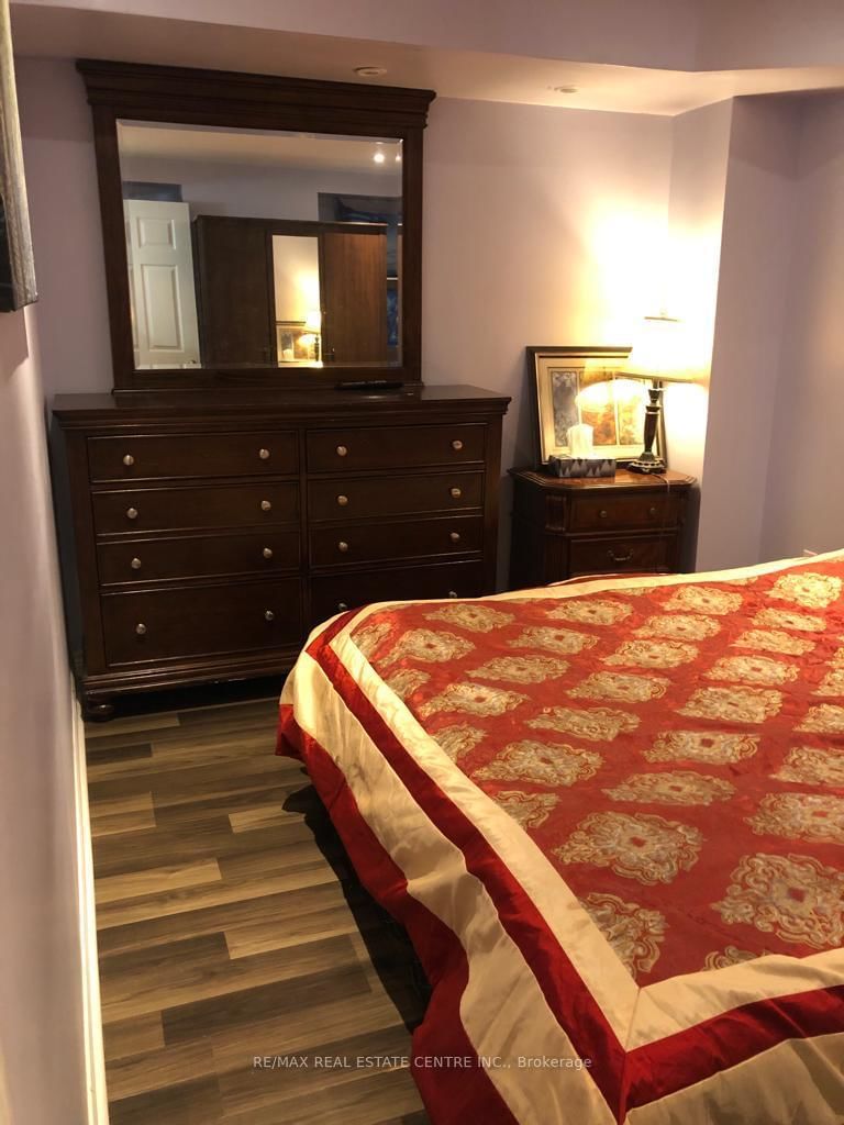 Detached House for lease at Bsmt-316 Holmes Crescent, Milton, Ontario, L9T 0T6 - Scott - MLS: W12979576