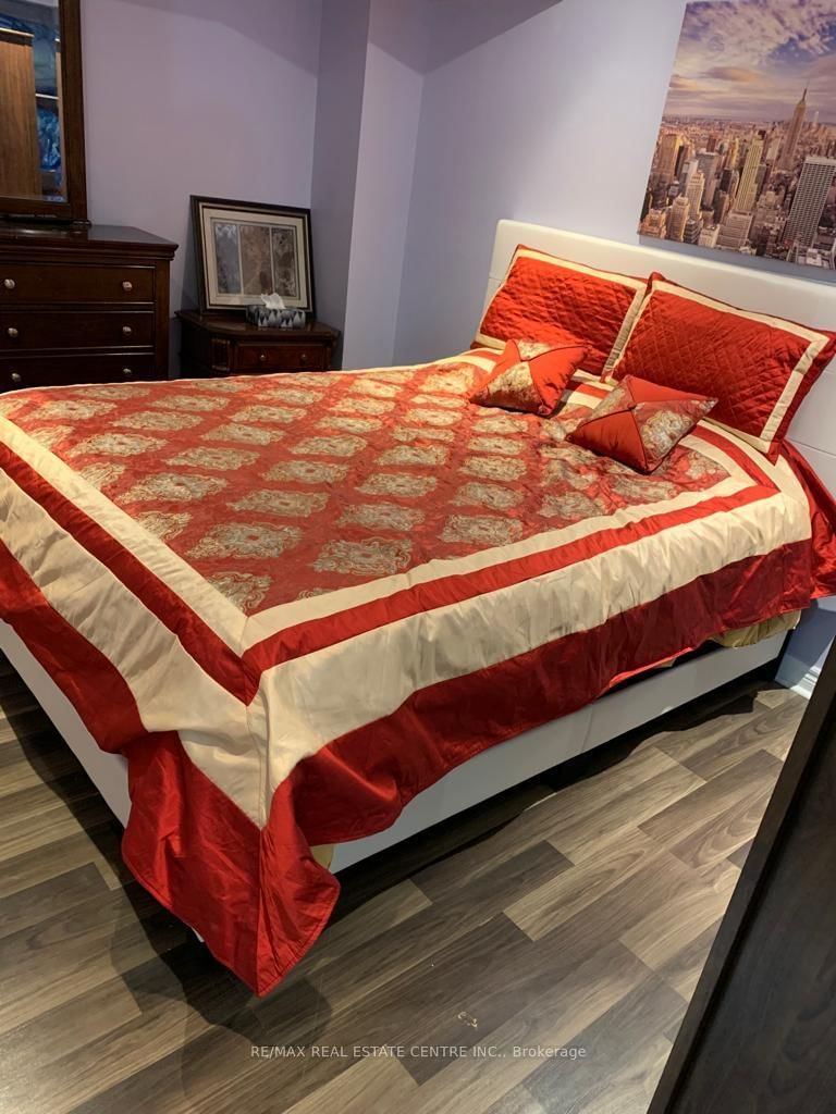 Detached House for lease at Bsmt-316 Holmes Crescent, Milton, Ontario, L9T 0T6 - Scott - MLS: W12979576