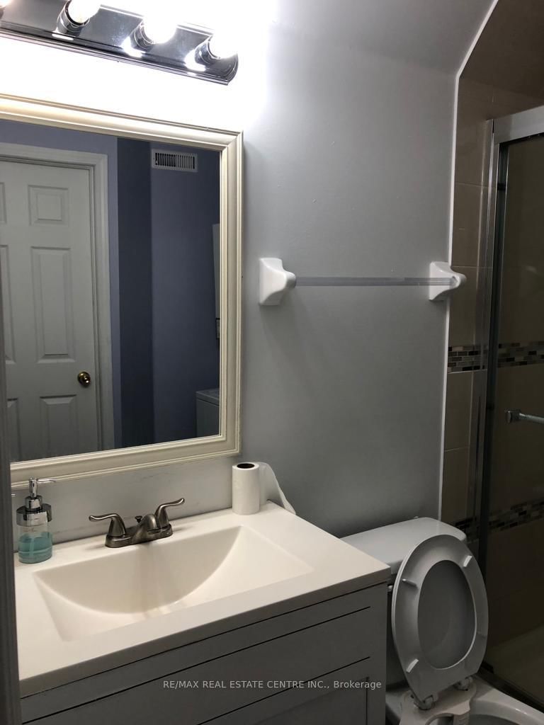 Detached House for lease at Bsmt-316 Holmes Crescent, Milton, Ontario, L9T 0T6 - Scott - MLS: W12979576