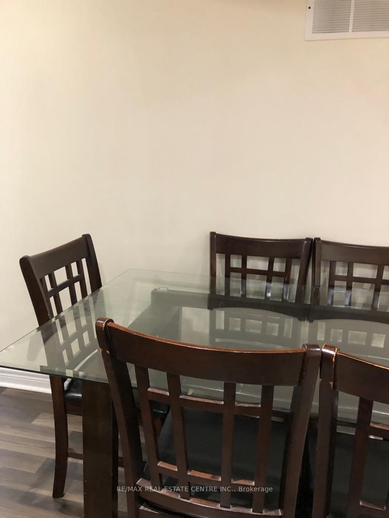 Detached House for lease at Bsmt-316 Holmes Crescent, Milton, Ontario, L9T 0T6 - Scott - MLS: W12979576