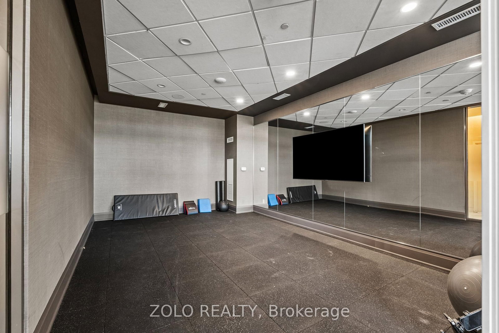 Condo for sale at 618-1050 Main Street, Milton, Ontario, L9T 9M3 - Dempsey - MLS: W12979656