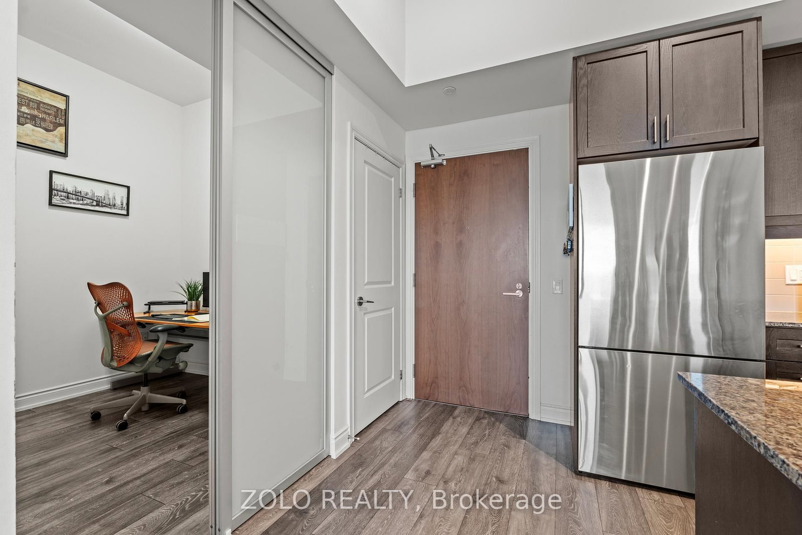 Condo for sale at 618-1050 Main Street, Milton, Ontario, L9T 9M3 - Dempsey - MLS: W12979656